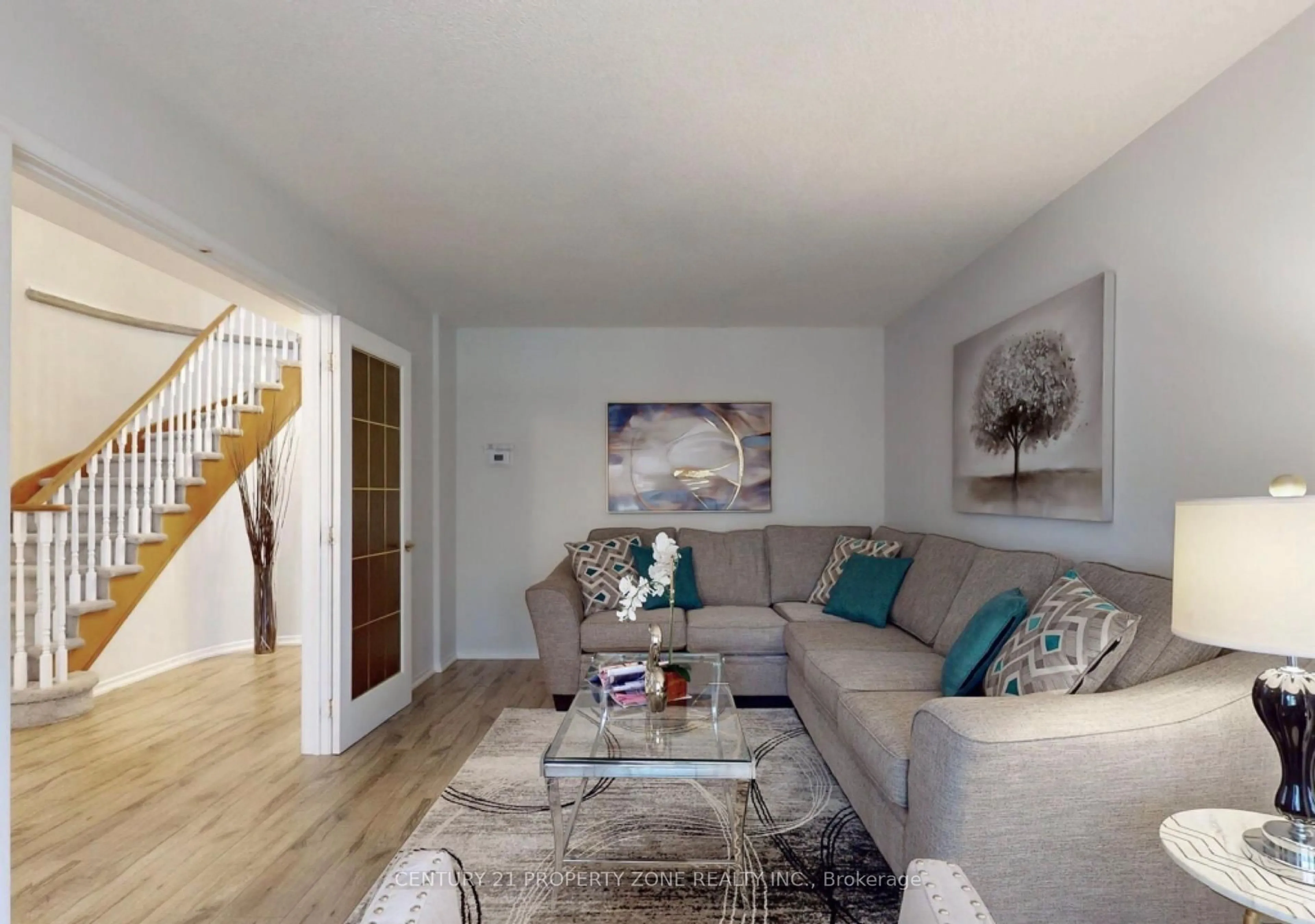 Living room with furniture, unknown for 15 Ribbleside Dr, Whitby Ontario L1N 6Z3