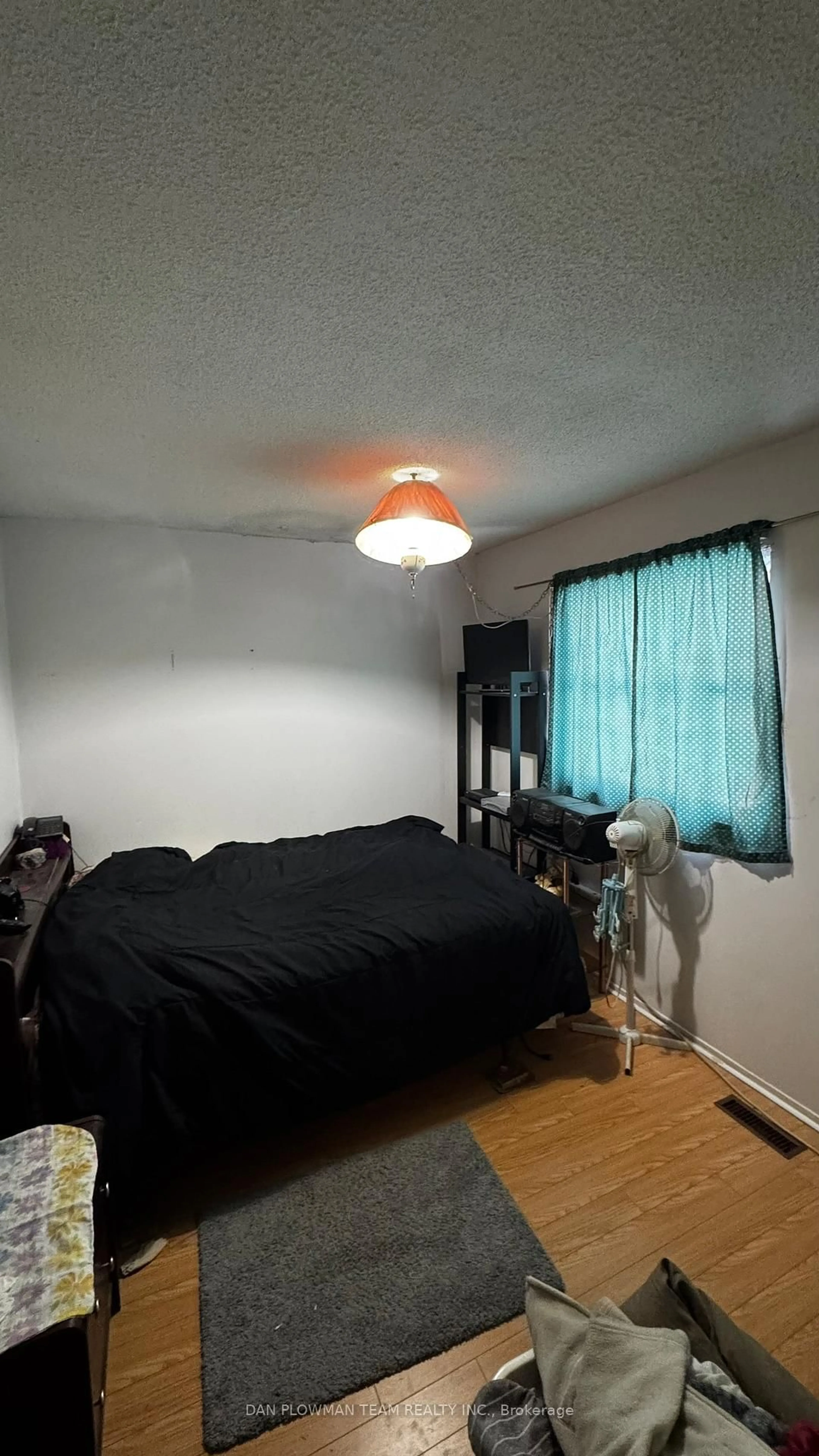 A pic of a room for 42 Plumridge Crt, Ajax Ontario L1S 3Z8