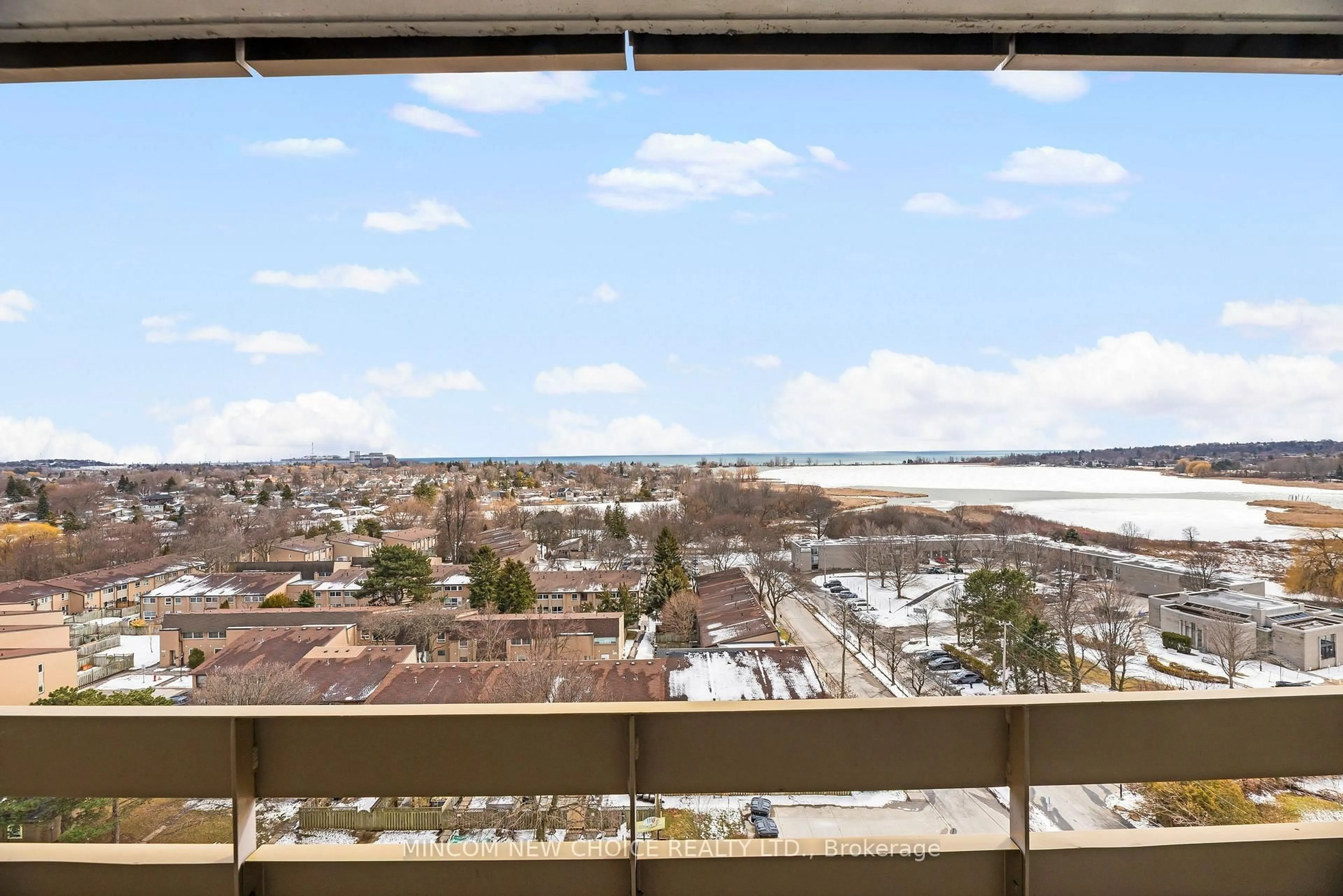 Balcony in the apartment, water/lake/river/ocean view for 1210 Radom St #1208, Pickering Ontario L1W 2Z3