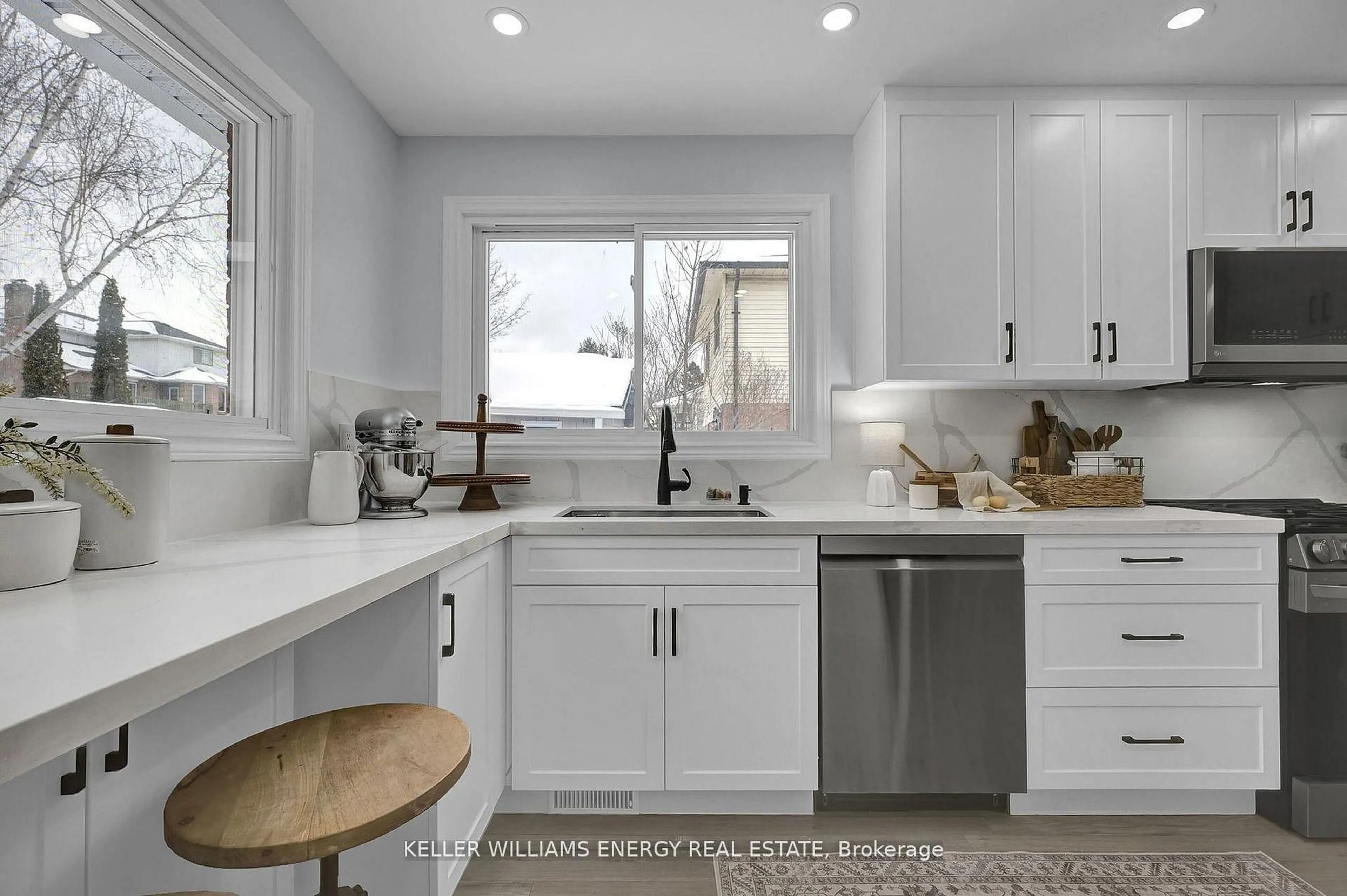 Open concept kitchen, ceramic/tile floor for 848 Copperfield Dr, Oshawa Ontario L1K 1P5