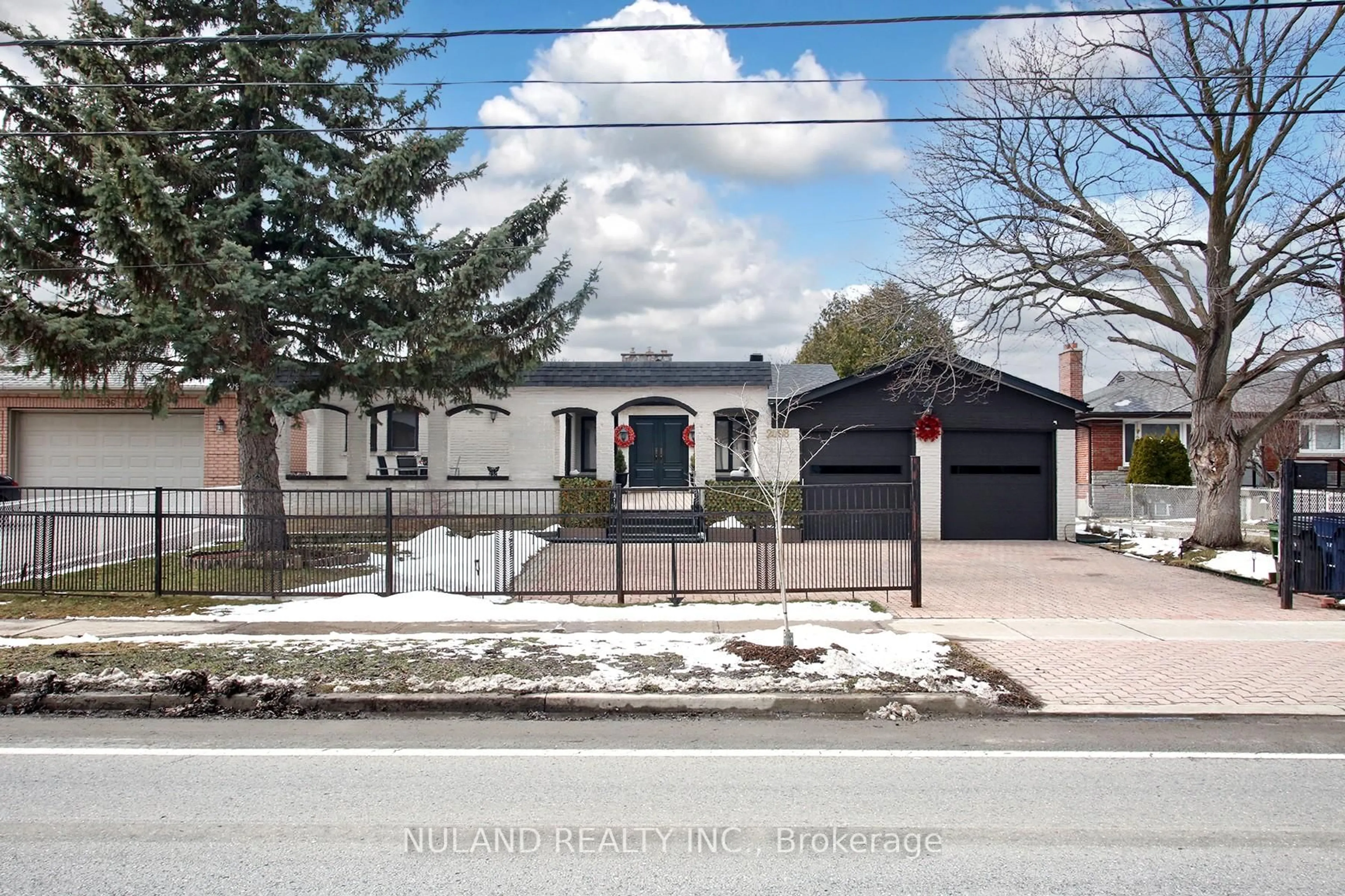 Home with brick exterior material, street for 2098 Pharmacy Ave, Toronto Ontario M1W 1H8