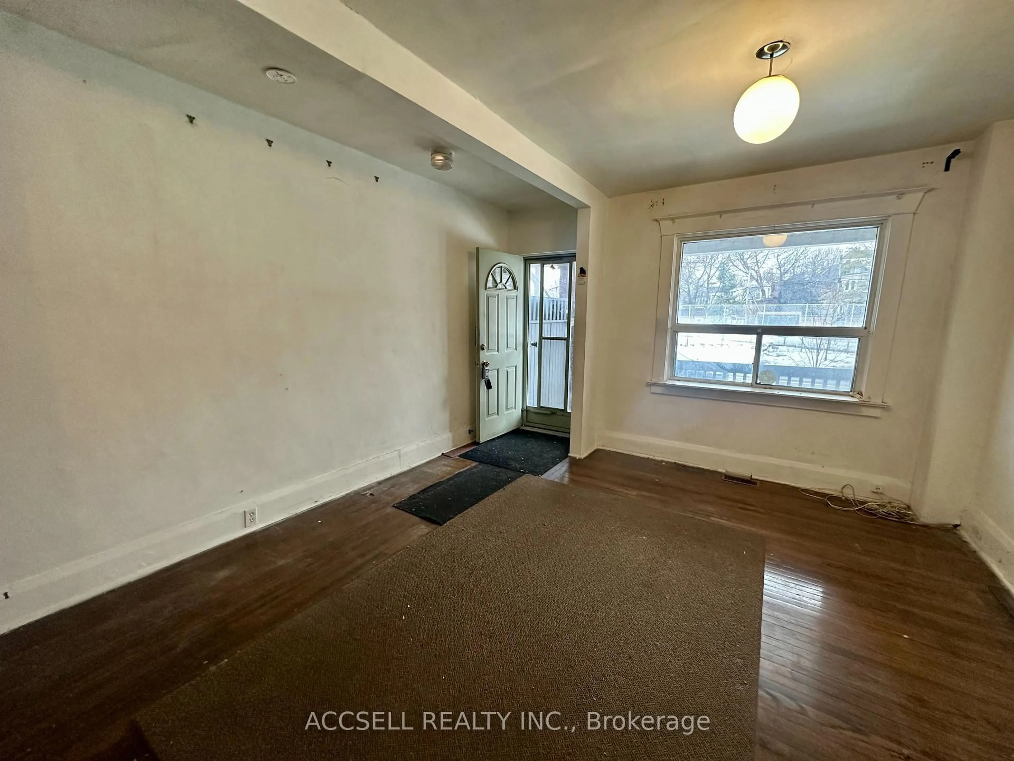 A pic of a room for 54 Chatham Ave, Toronto Ontario M4J 1K6