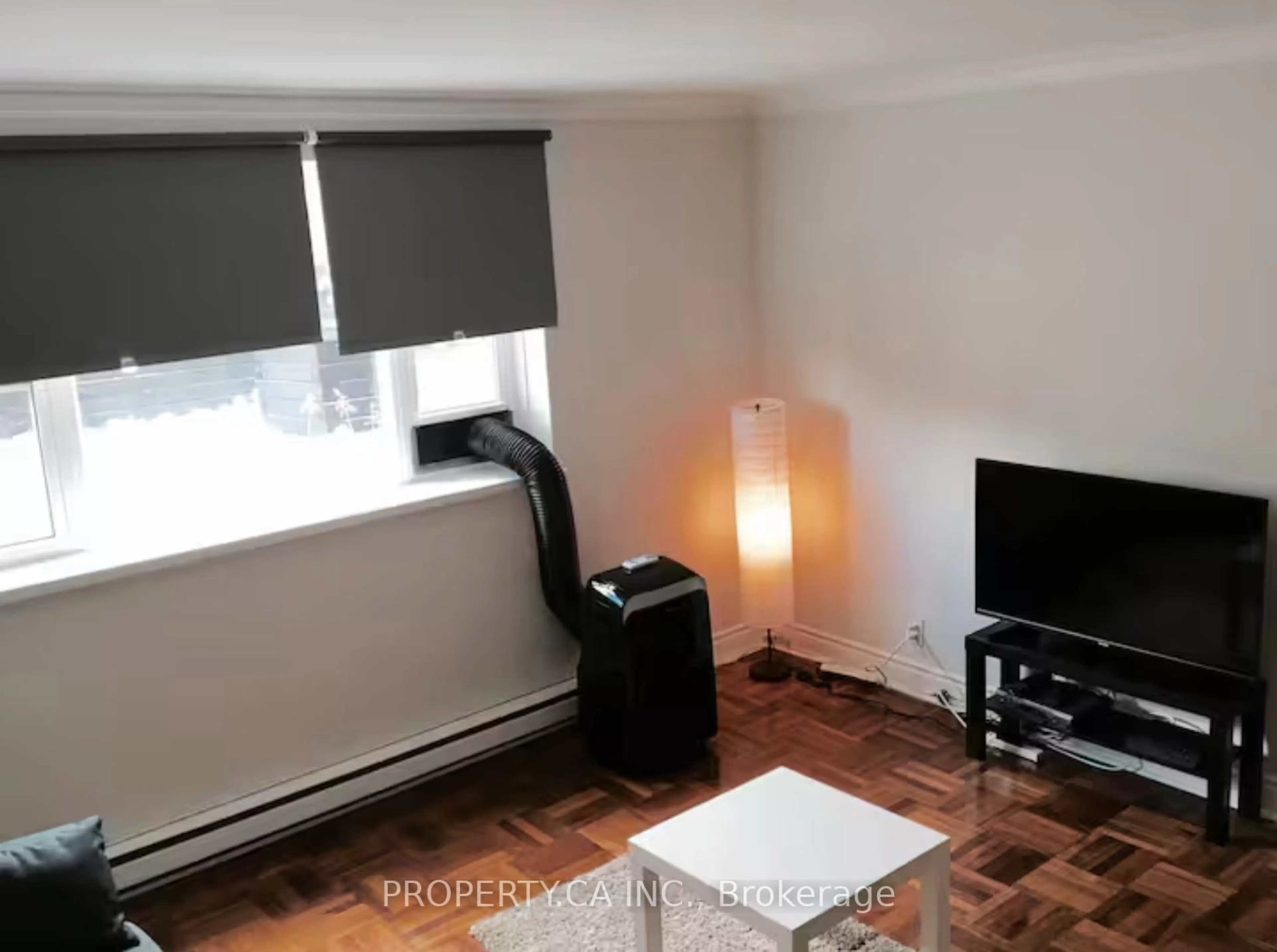 Unknown for 882 Broadview Ave, Toronto Ontario M4K 2R1