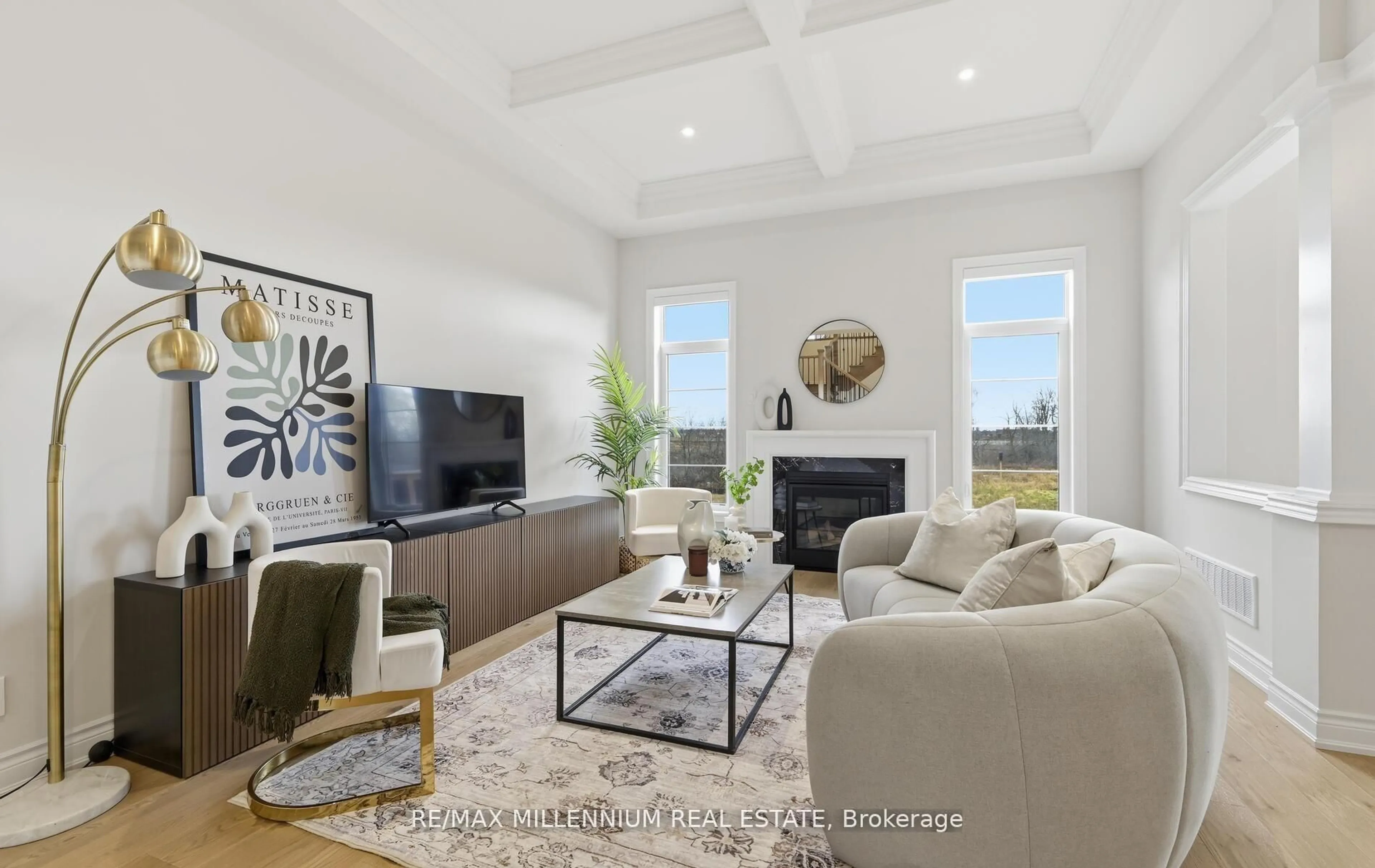 Living room with furniture, unknown for 7 Spring Garden Crt, Whitby Ontario L1P 1Y4