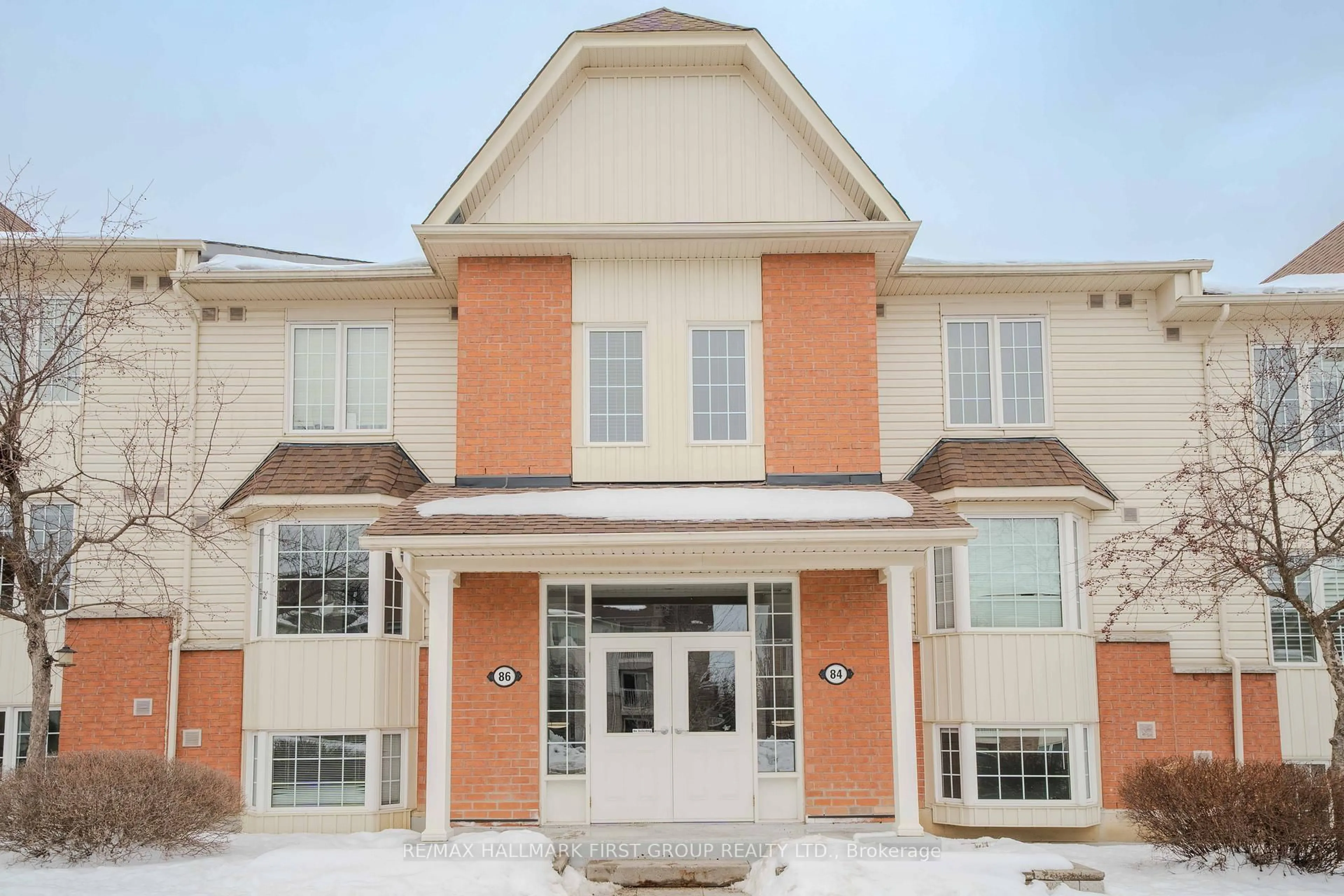 Unknown for 84 Petra Way #1, Whitby Ontario L1R 0A3