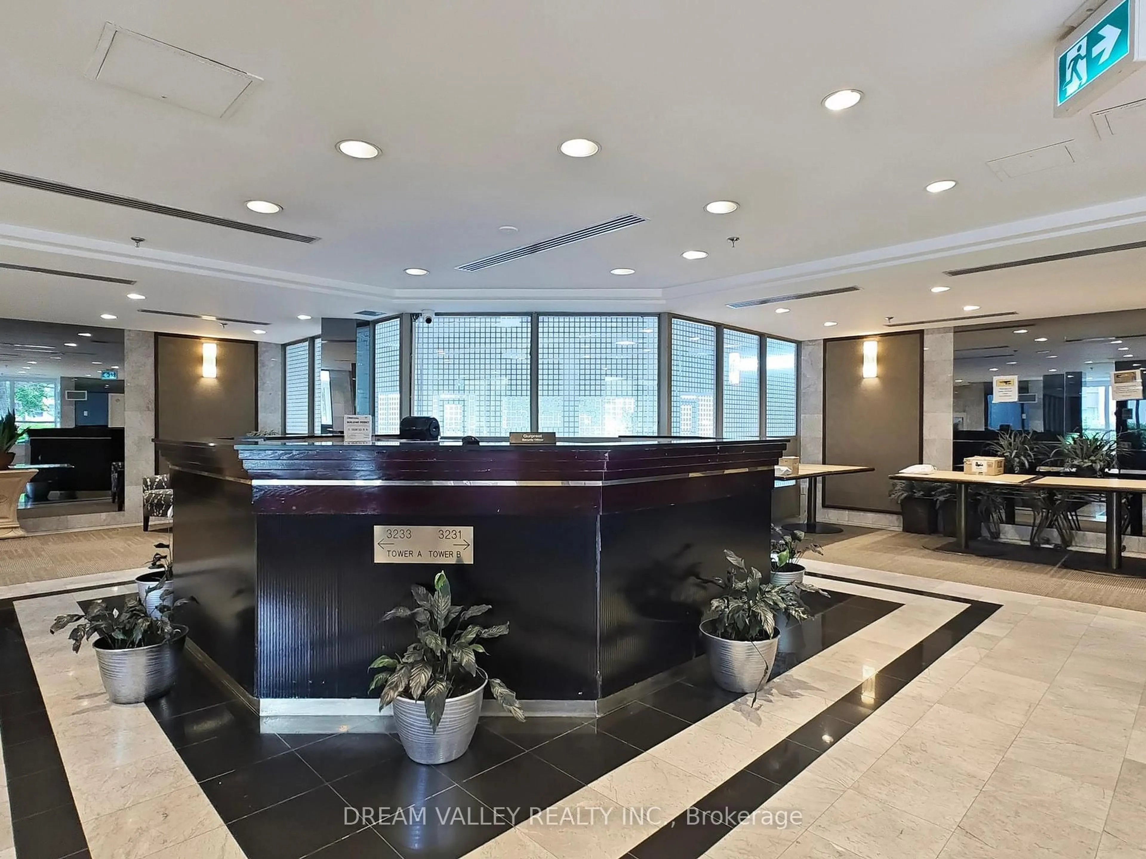 Lobby for 3233 Eglinton Ave #311, Toronto Ontario M1J 3N6
