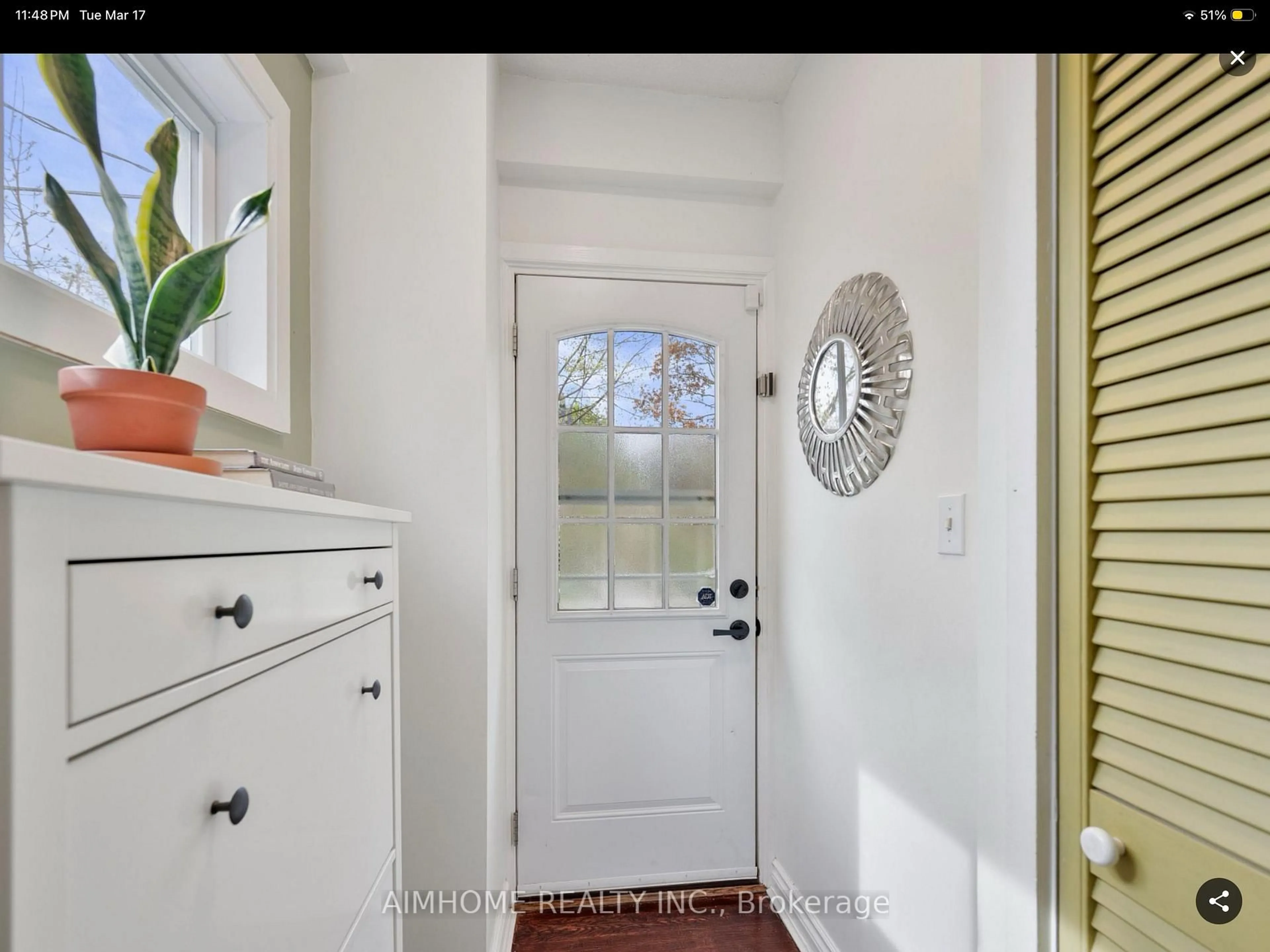 Indoor entryway for 179 Gamble Ave, Toronto Ontario M4J 2P2