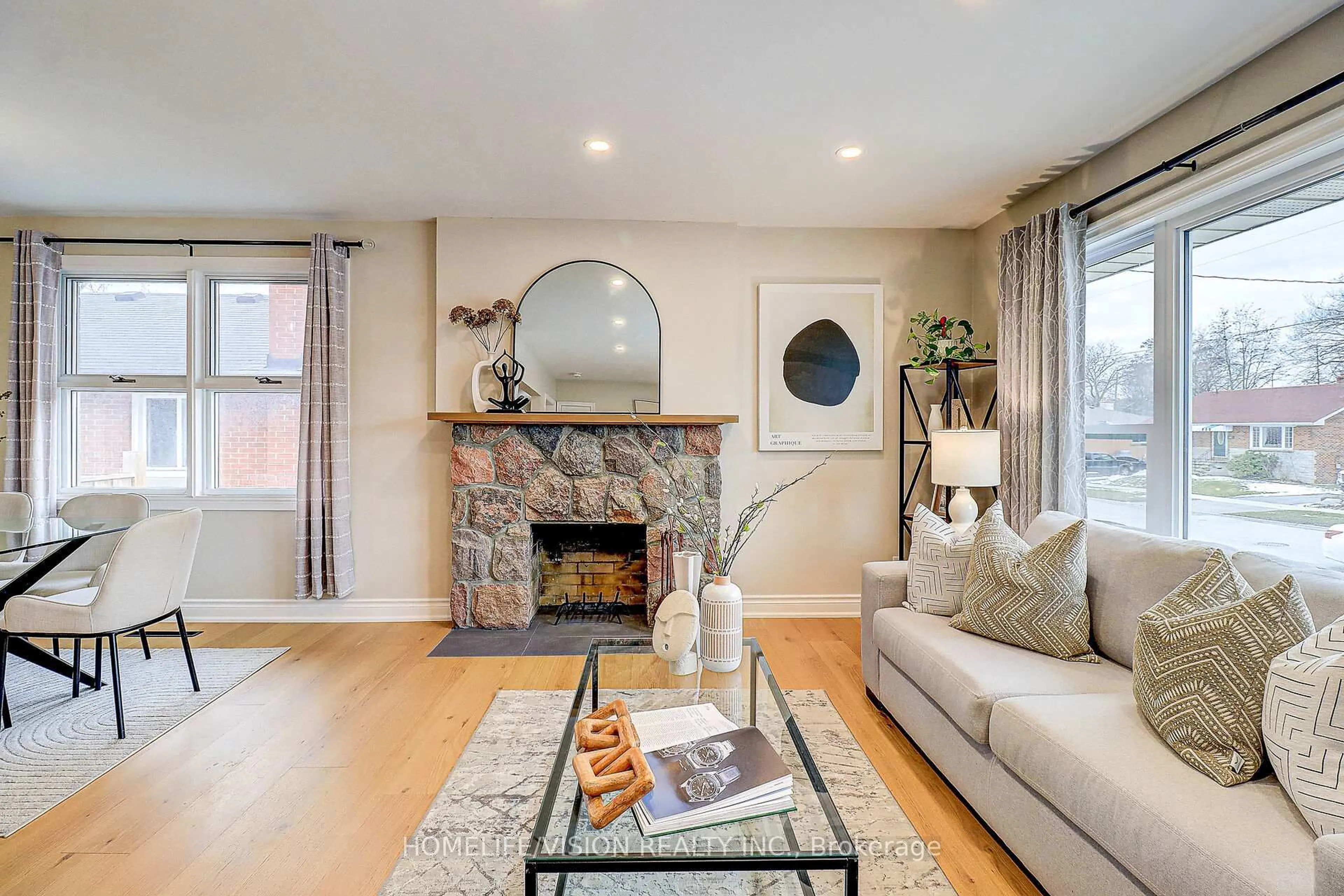 Living room with furniture, unknown for 1113 Green St, Whitby Ontario L1N 4G8