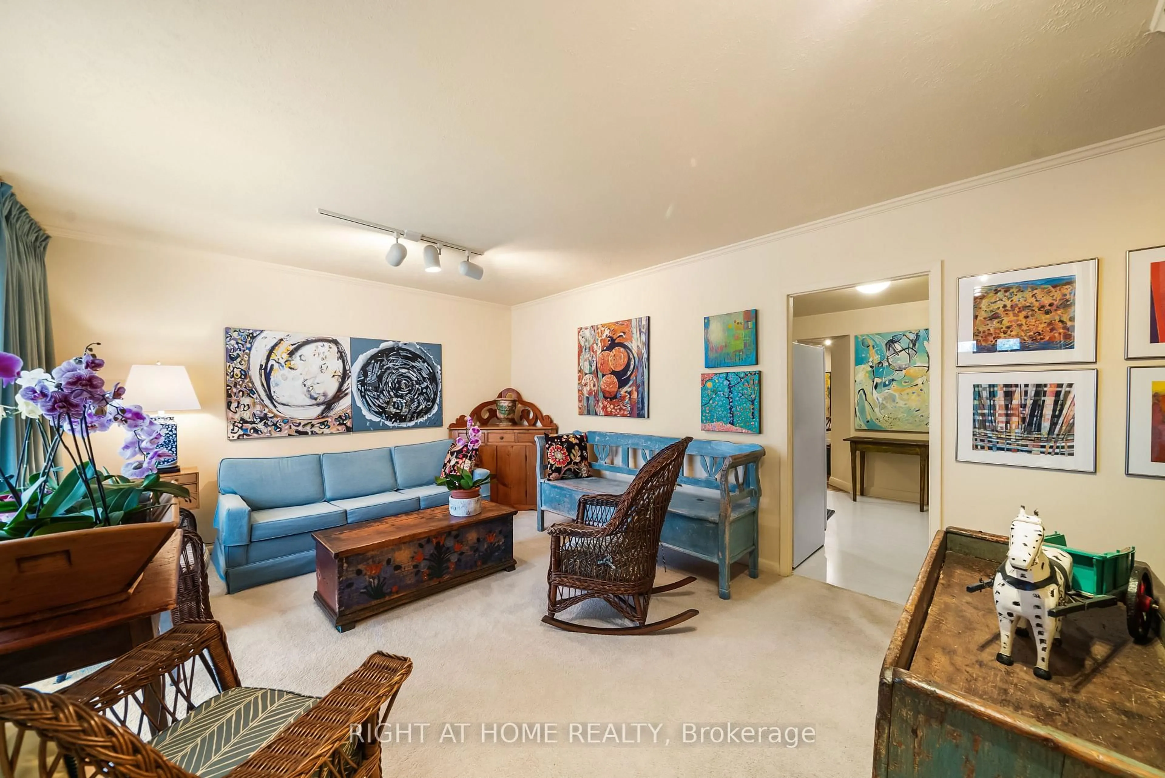 Living room with furniture, unknown for 1002 Dunlop St, Whitby Ontario L1N 1T3