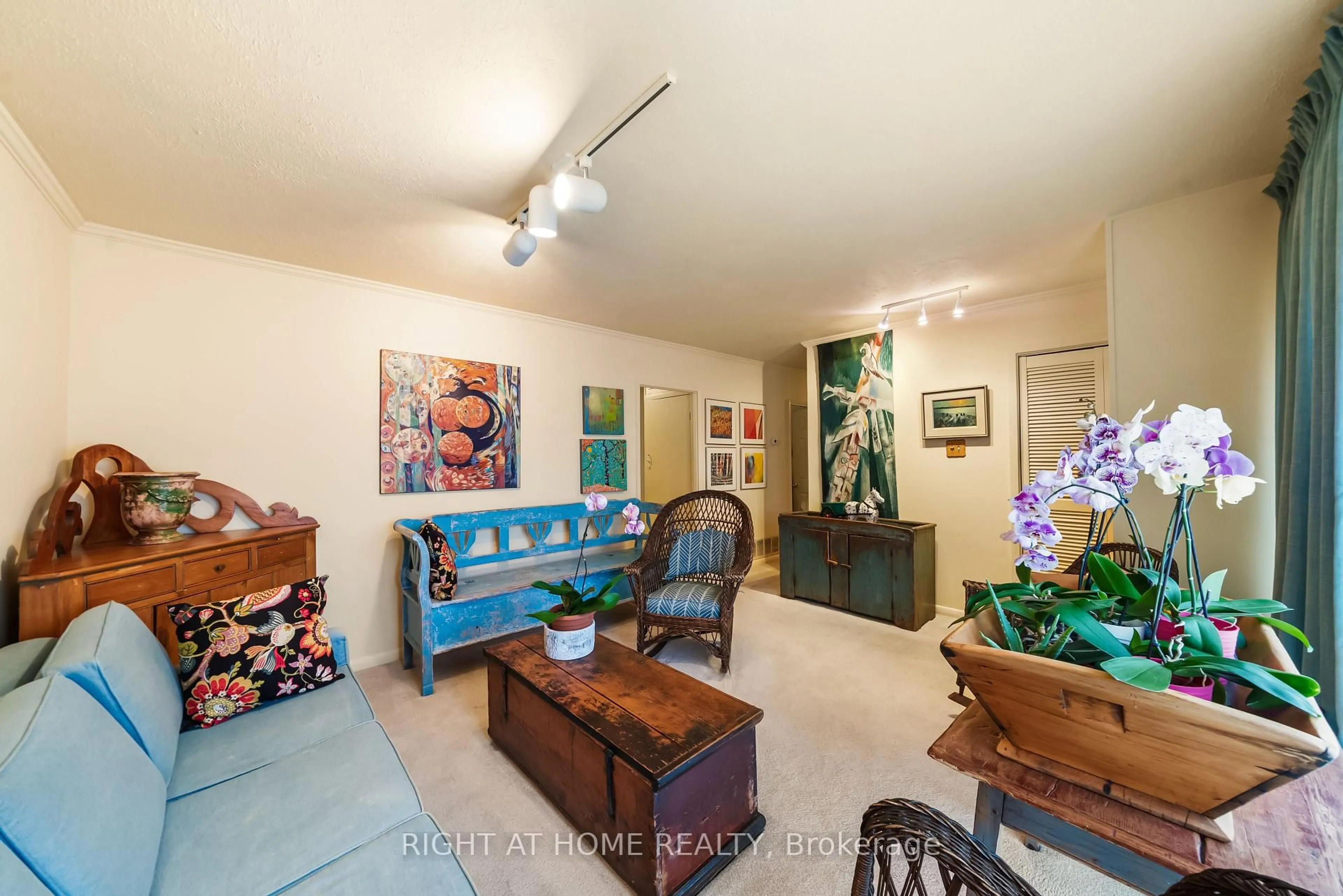 Living room with furniture, unknown for 1002 Dunlop St, Whitby Ontario L1N 1T3