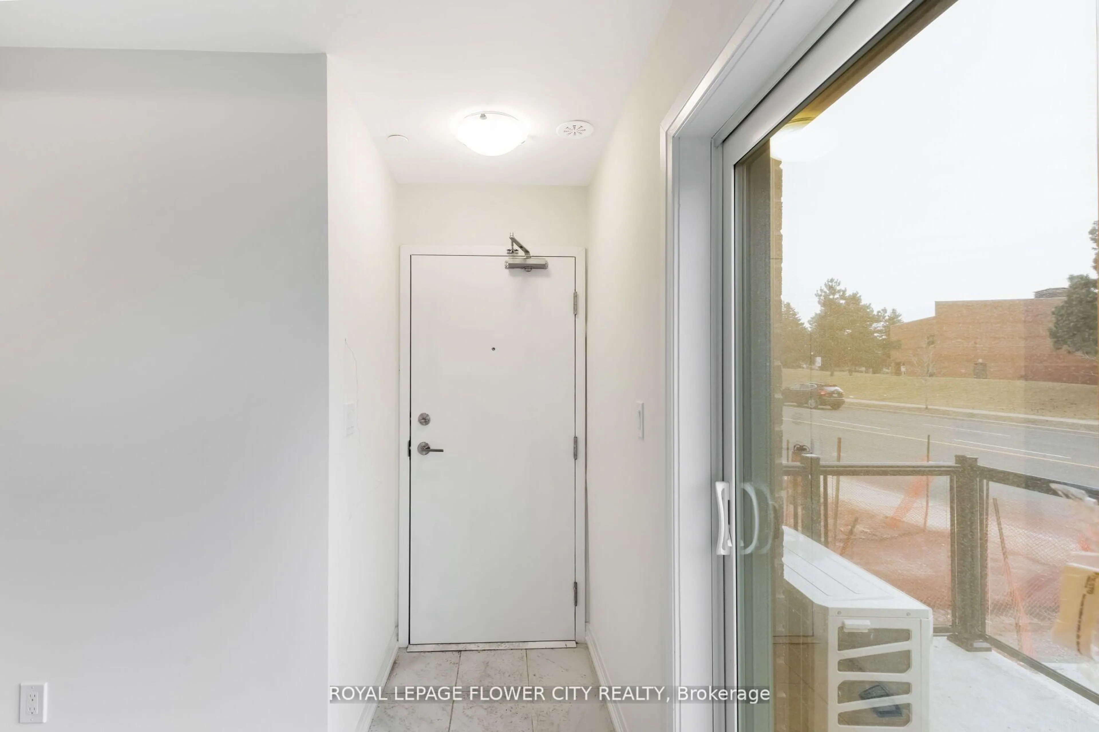 Indoor entryway for 155 Tapscott Rd #26, Toronto Ontario M1B 0E8