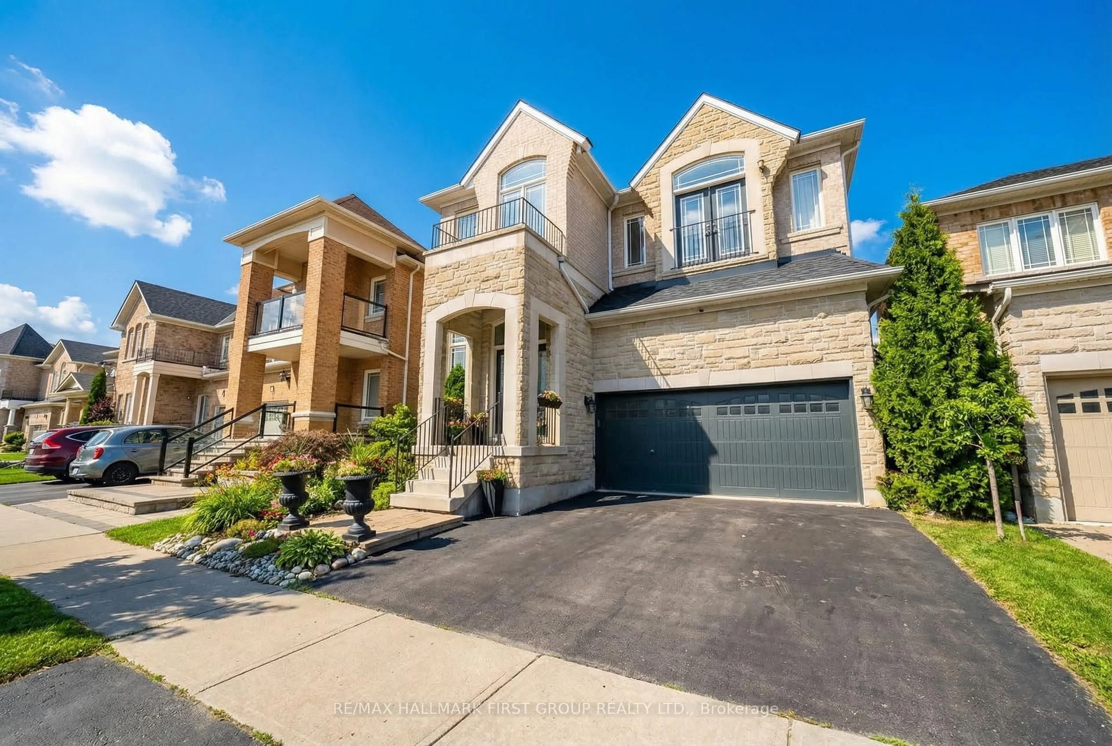 Home with brick exterior material, street for 3 Abraham Crt, Ajax Ontario L1Z 0A9