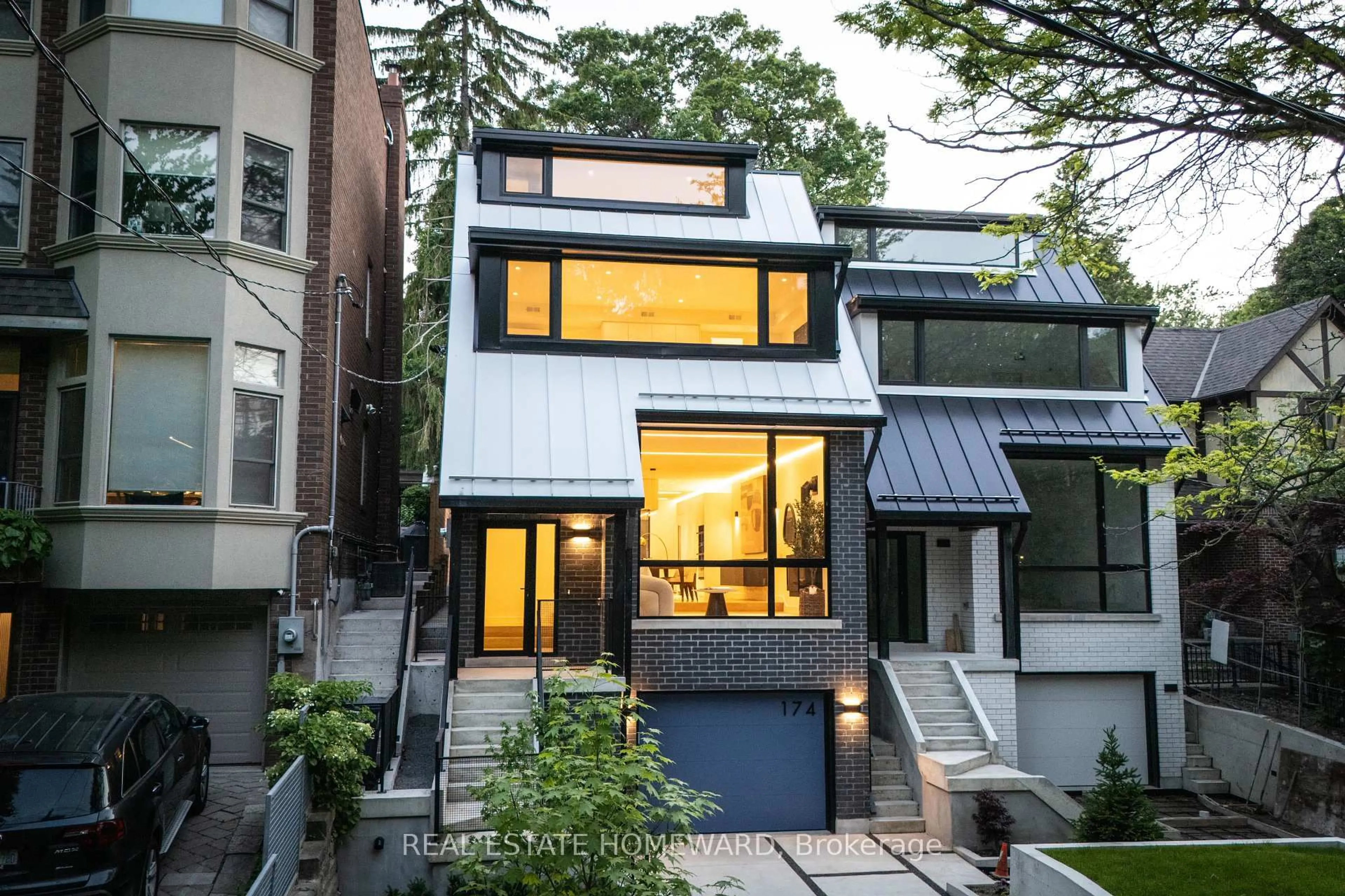 Home with brick exterior material, street for 174 Kenilworth Ave, Toronto Ontario M4L 3S6