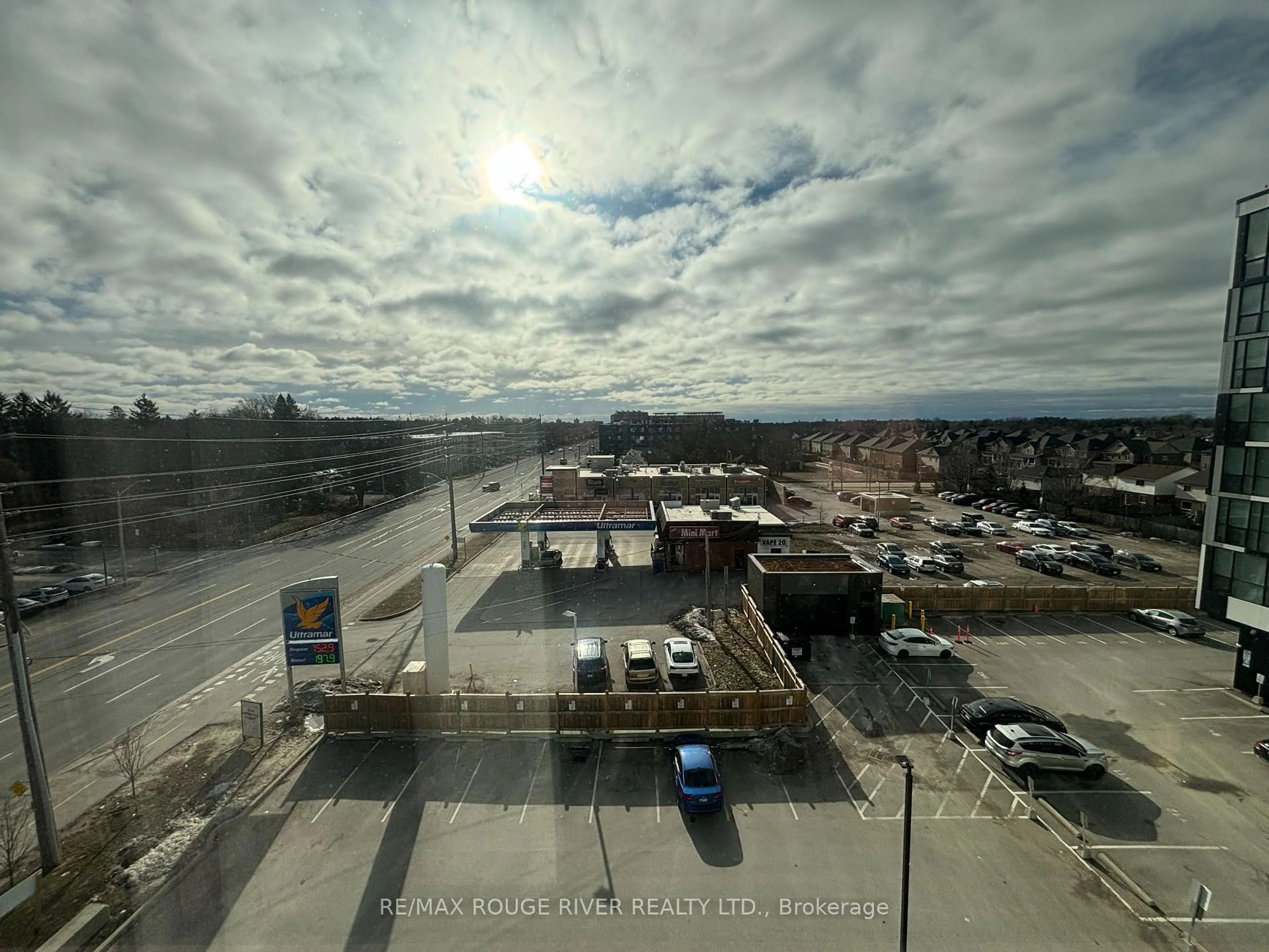 A pic from outside/outdoor area/front of a property/back of a property/a pic from drone, unknown for 1900 Simcoe St #536, Oshawa Ontario L1G 4Y3