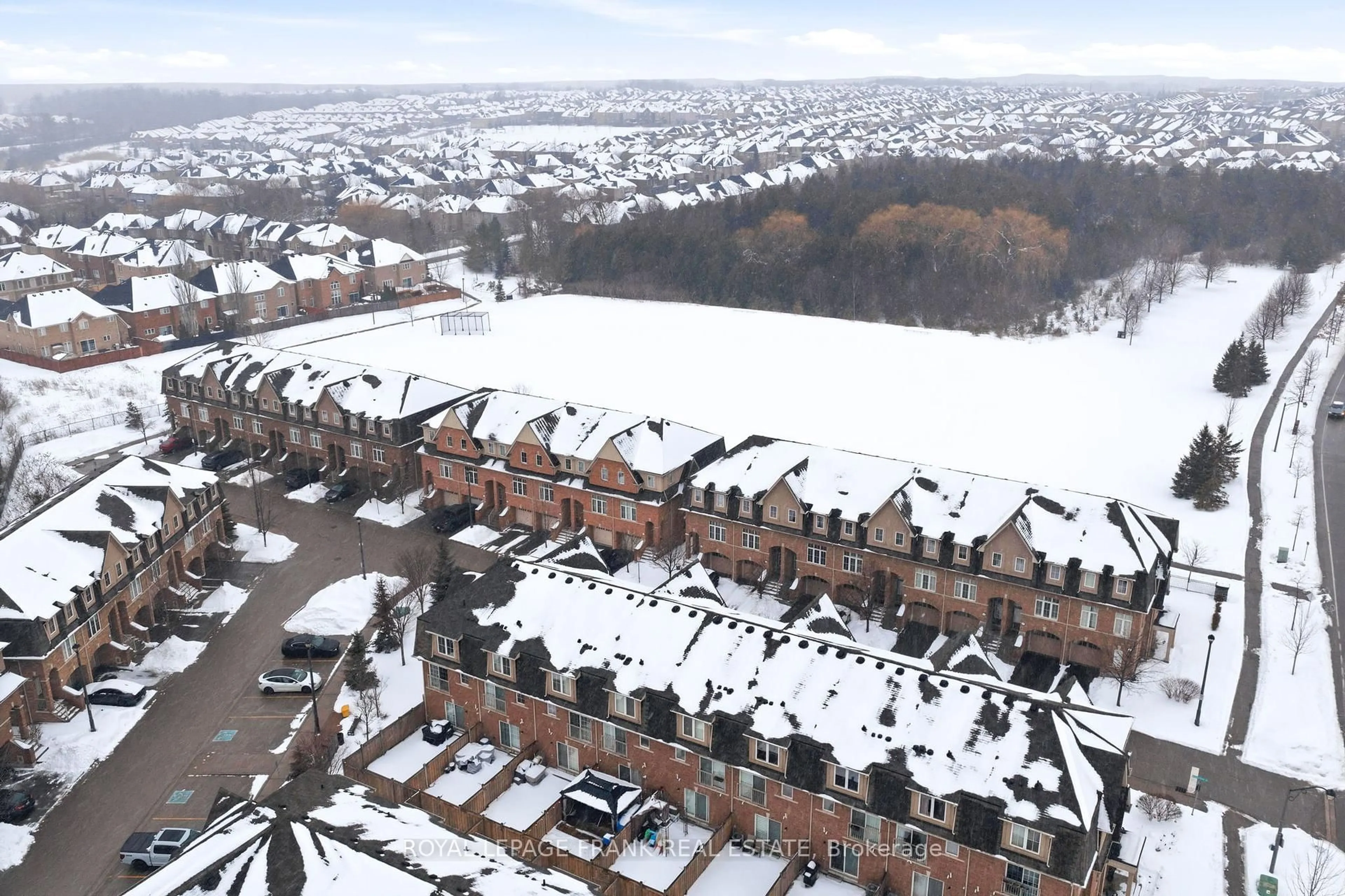 A pic from outside/outdoor area/front of a property/back of a property/a pic from drone, street for 11 Burtonbury Lane #56, Ajax Ontario L1Z 0L3