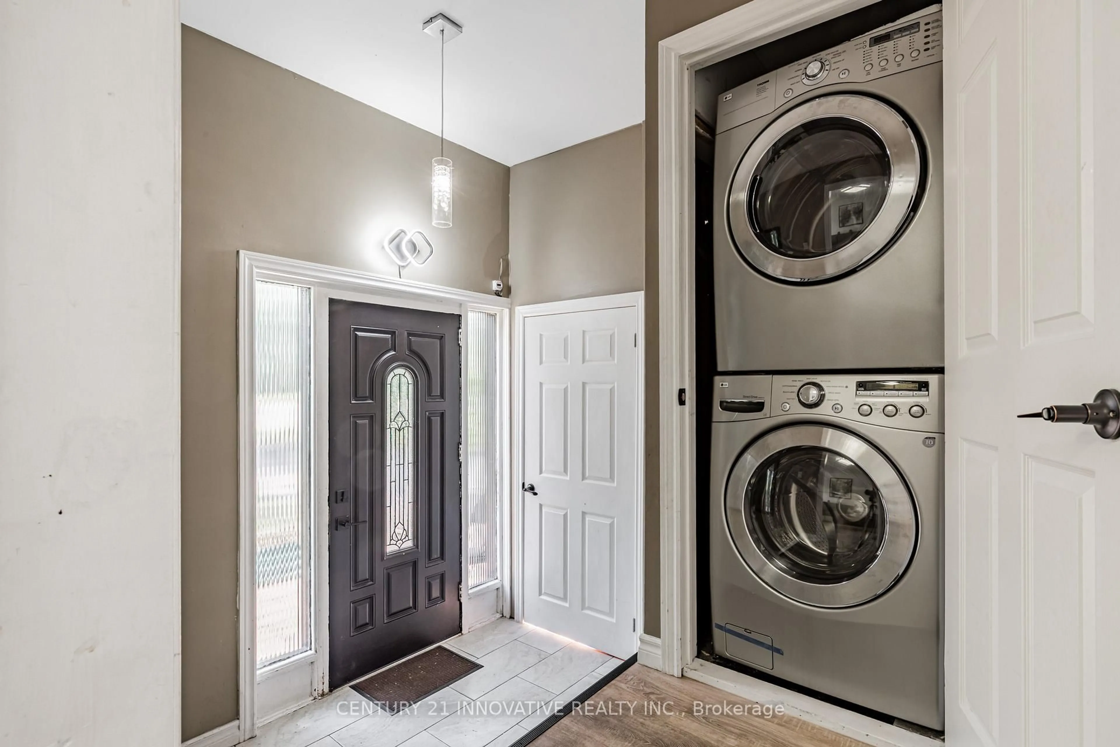 Laundry room for 64 Dale Ave, Toronto Ontario M1J 3J5