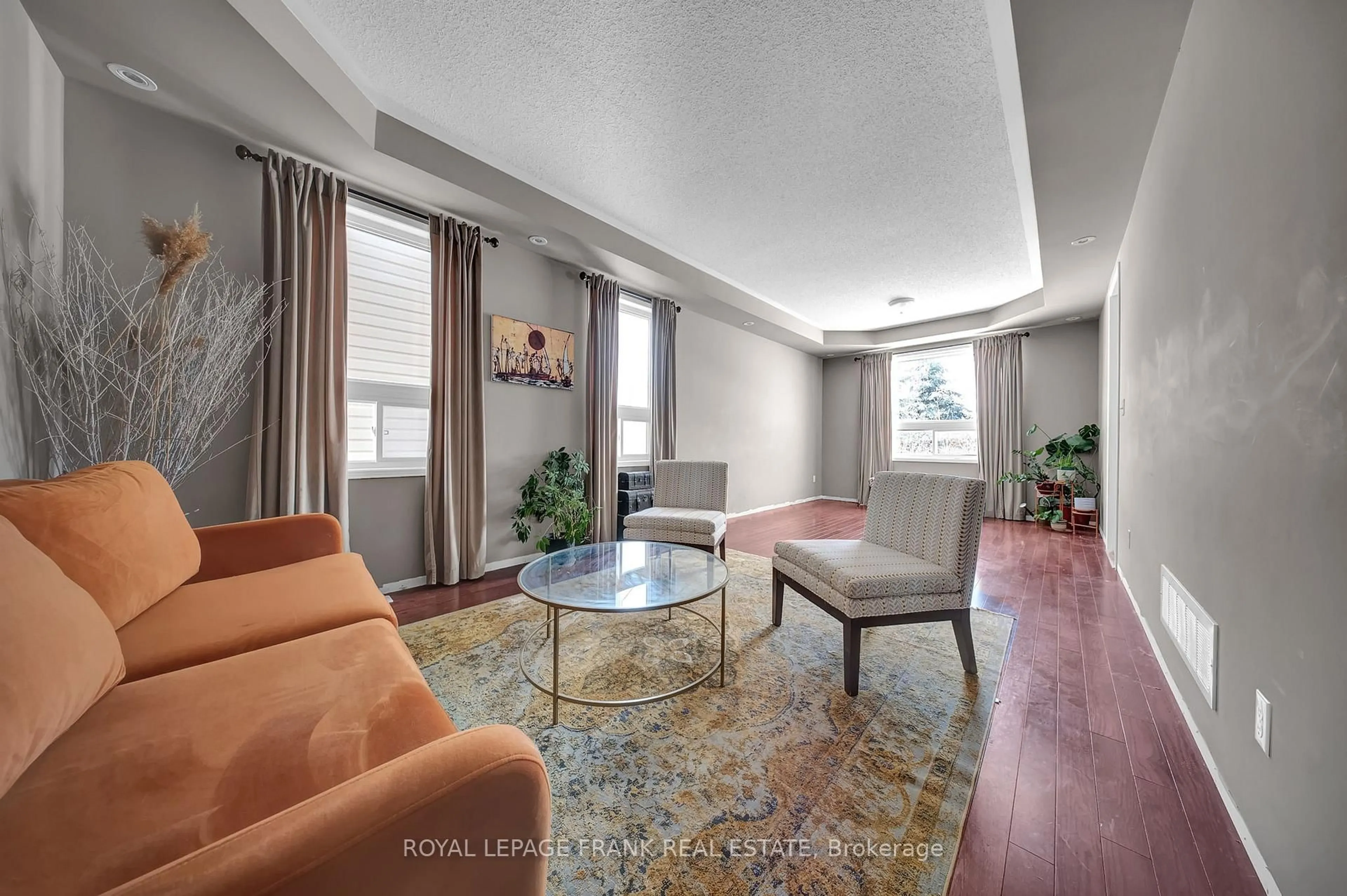 Living room with furniture, unknown for 2300 Bridle Rd, Oshawa Ontario L1L 0A1