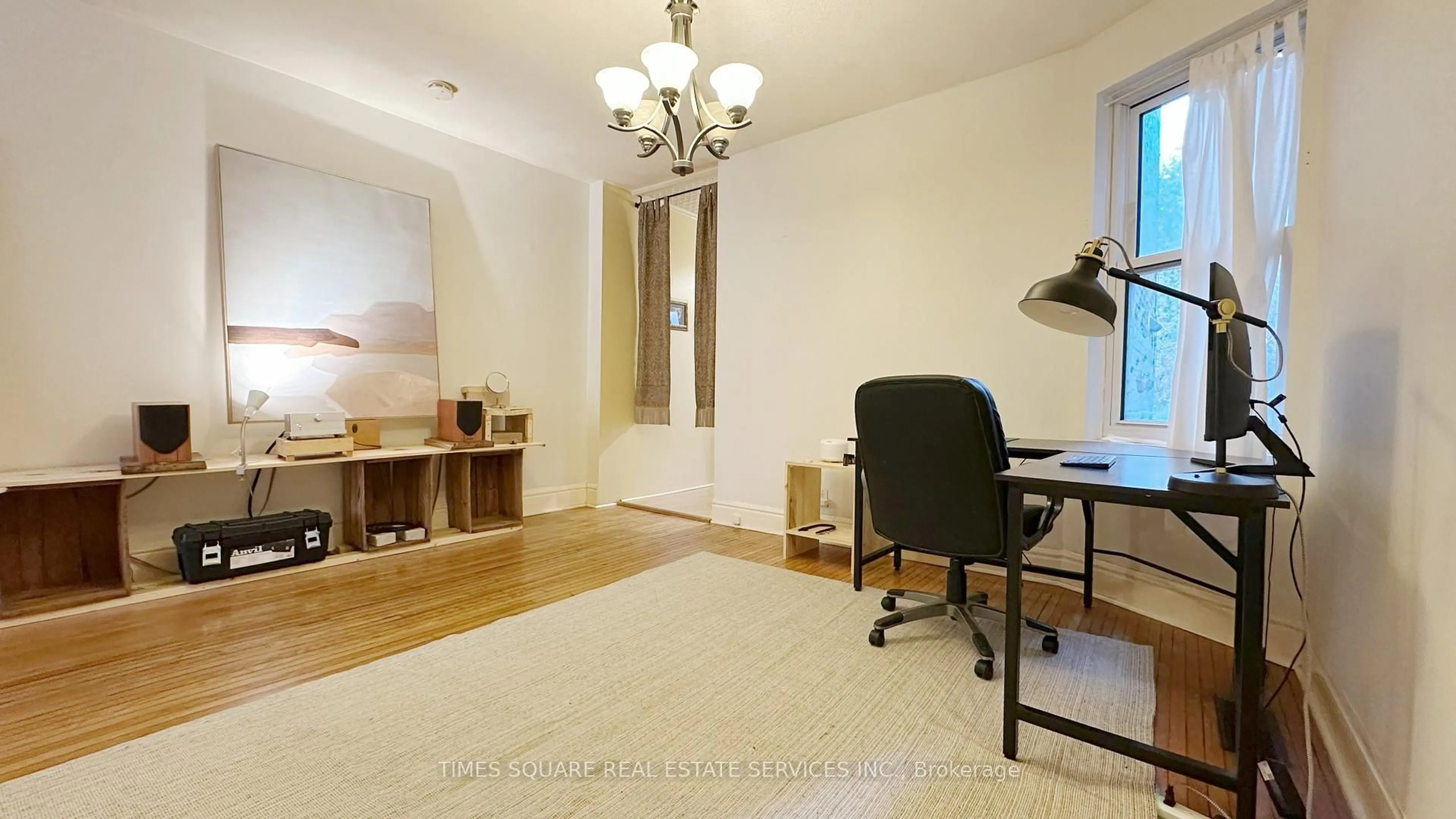 A pic of a room for 7 Badgerow Ave, Toronto Ontario M4M 1T9