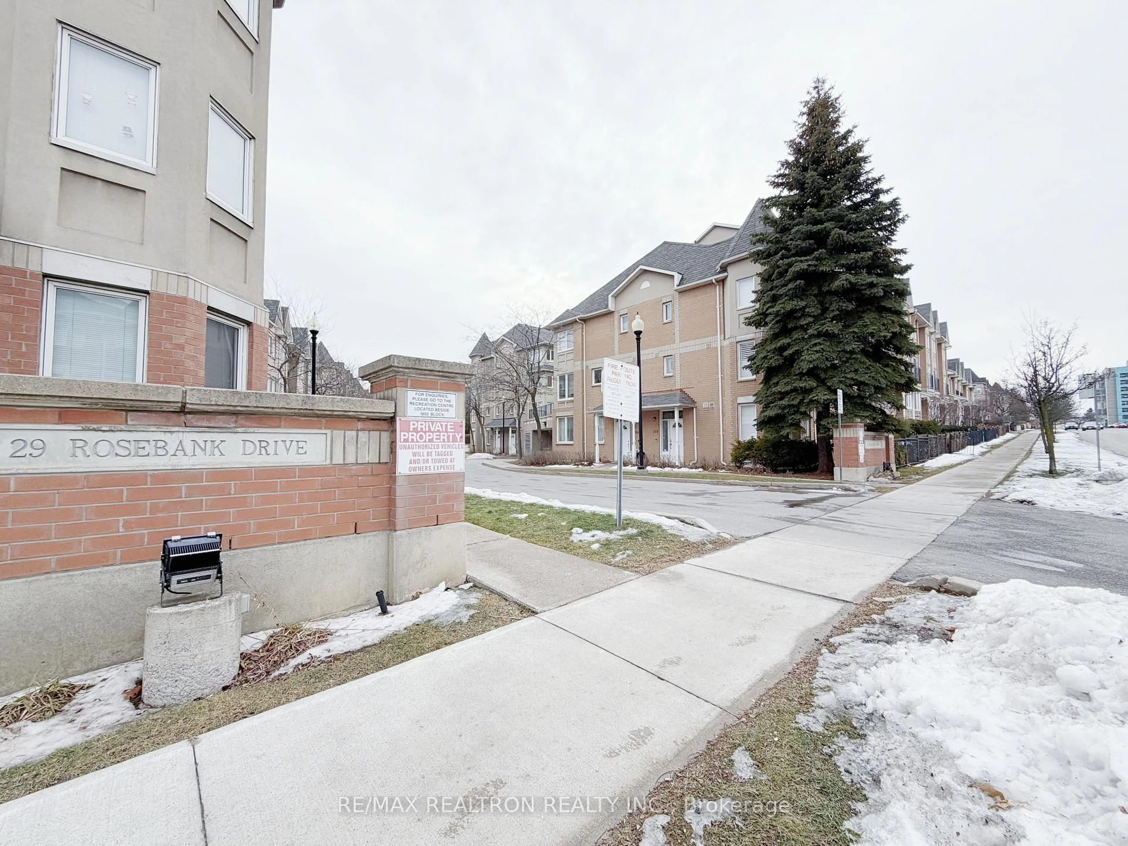 Unknown for 29 Rosebank Dr #201, Toronto Ontario M1B 5Y7