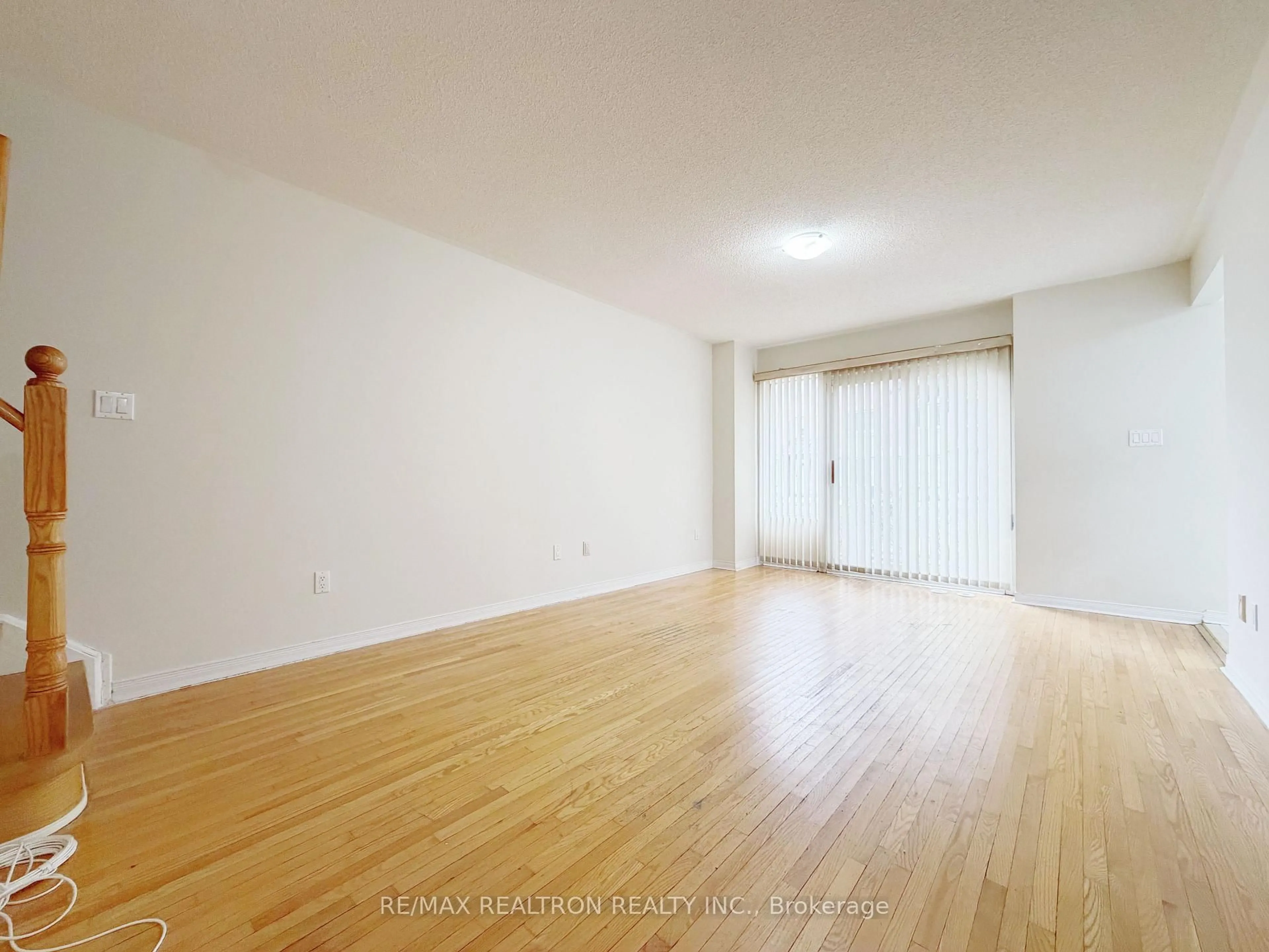 A pic of a room for 29 Rosebank Dr #201, Toronto Ontario M1B 5Y7