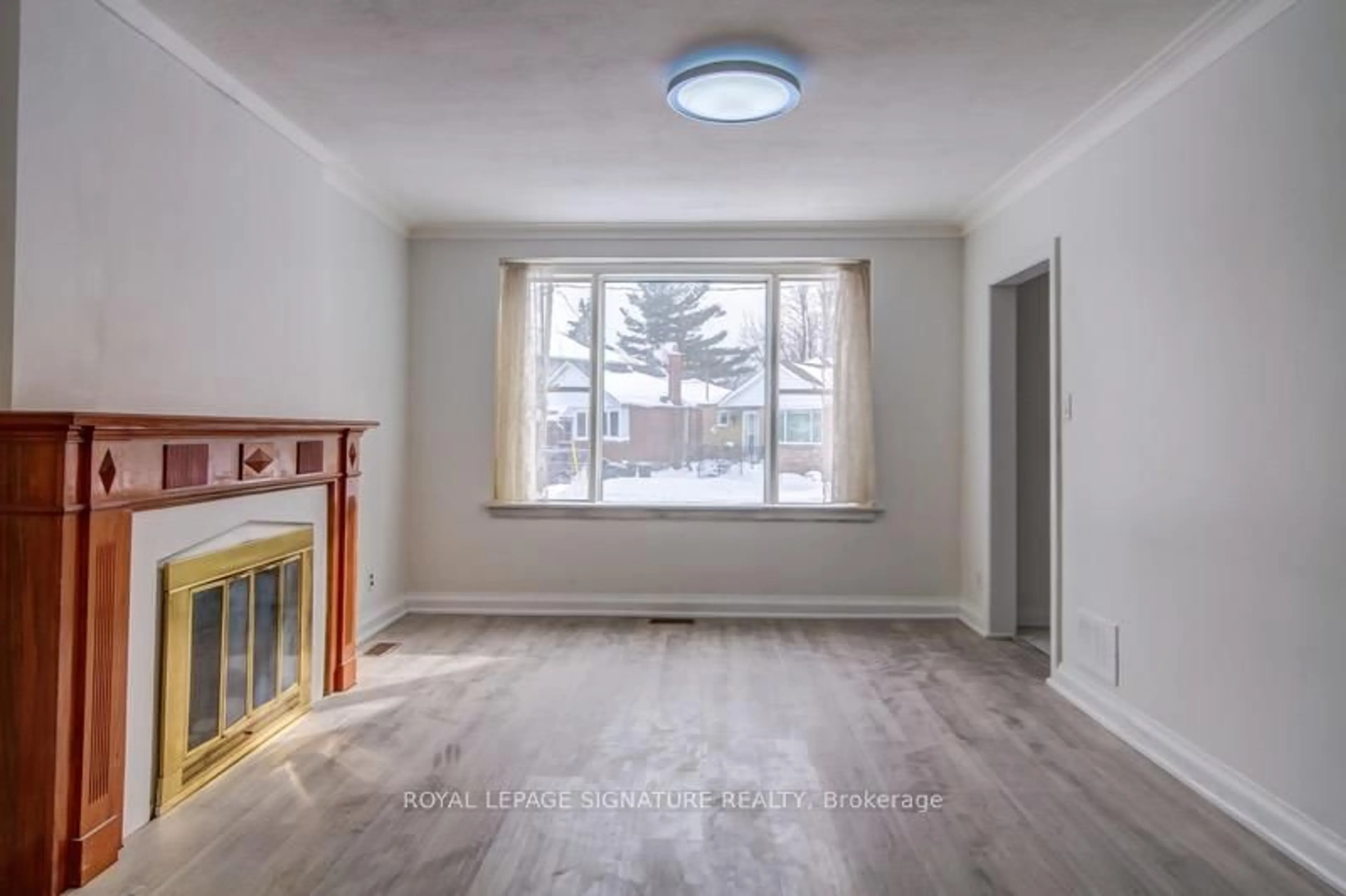 A pic of a room for 88 Westview Blvd, Toronto Ontario M4B 3J1