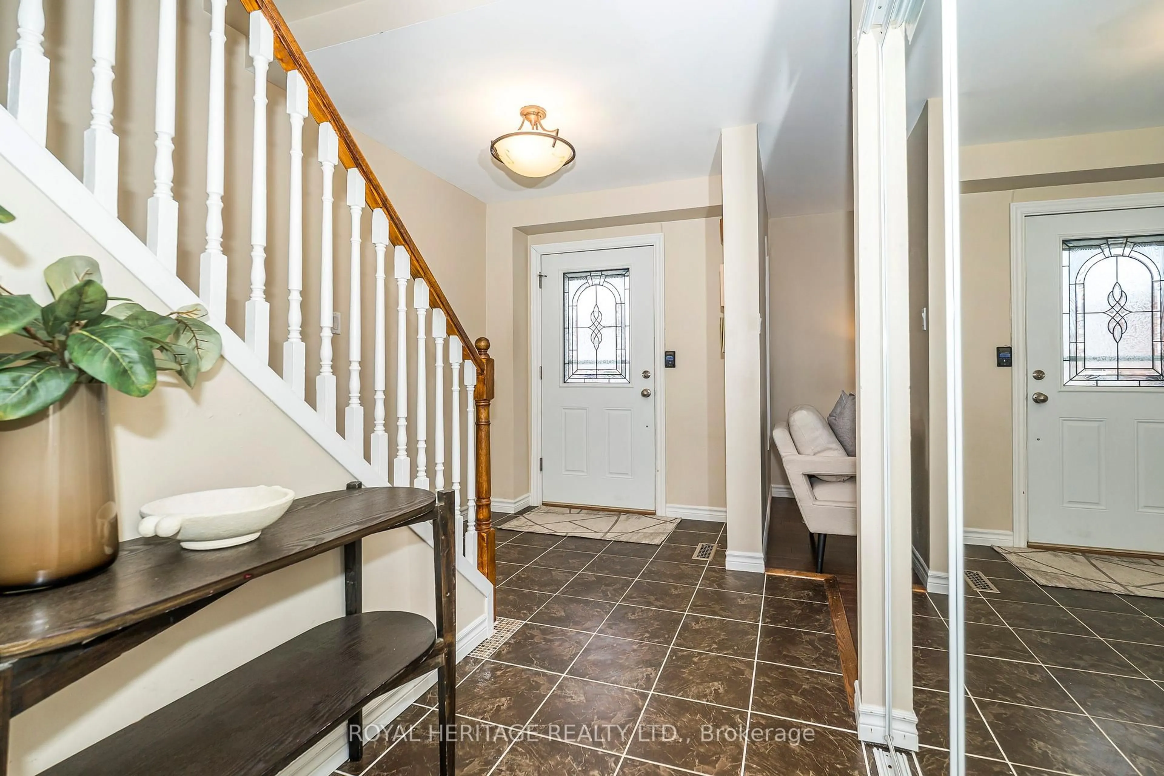 Indoor entryway for 11 Humphrey Dr, Ajax Ontario L1S 4Z8
