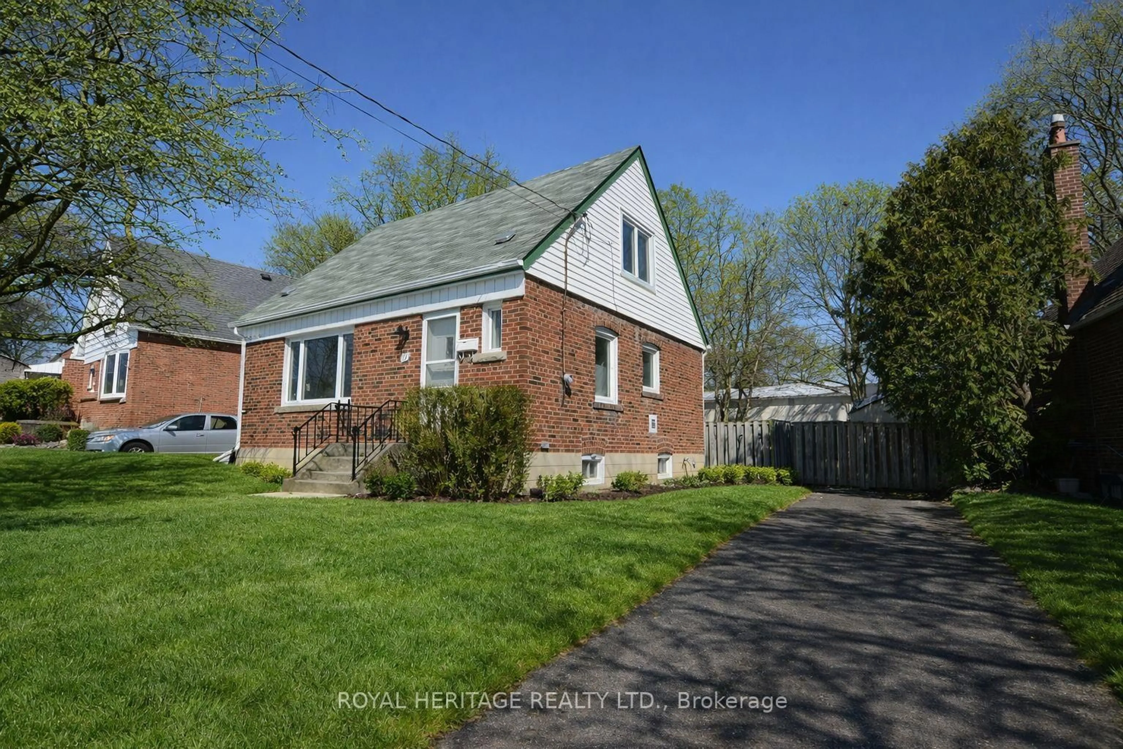 Home with brick exterior material, street for 17 Kingswell Cres, Toronto Ontario M1L 3E2
