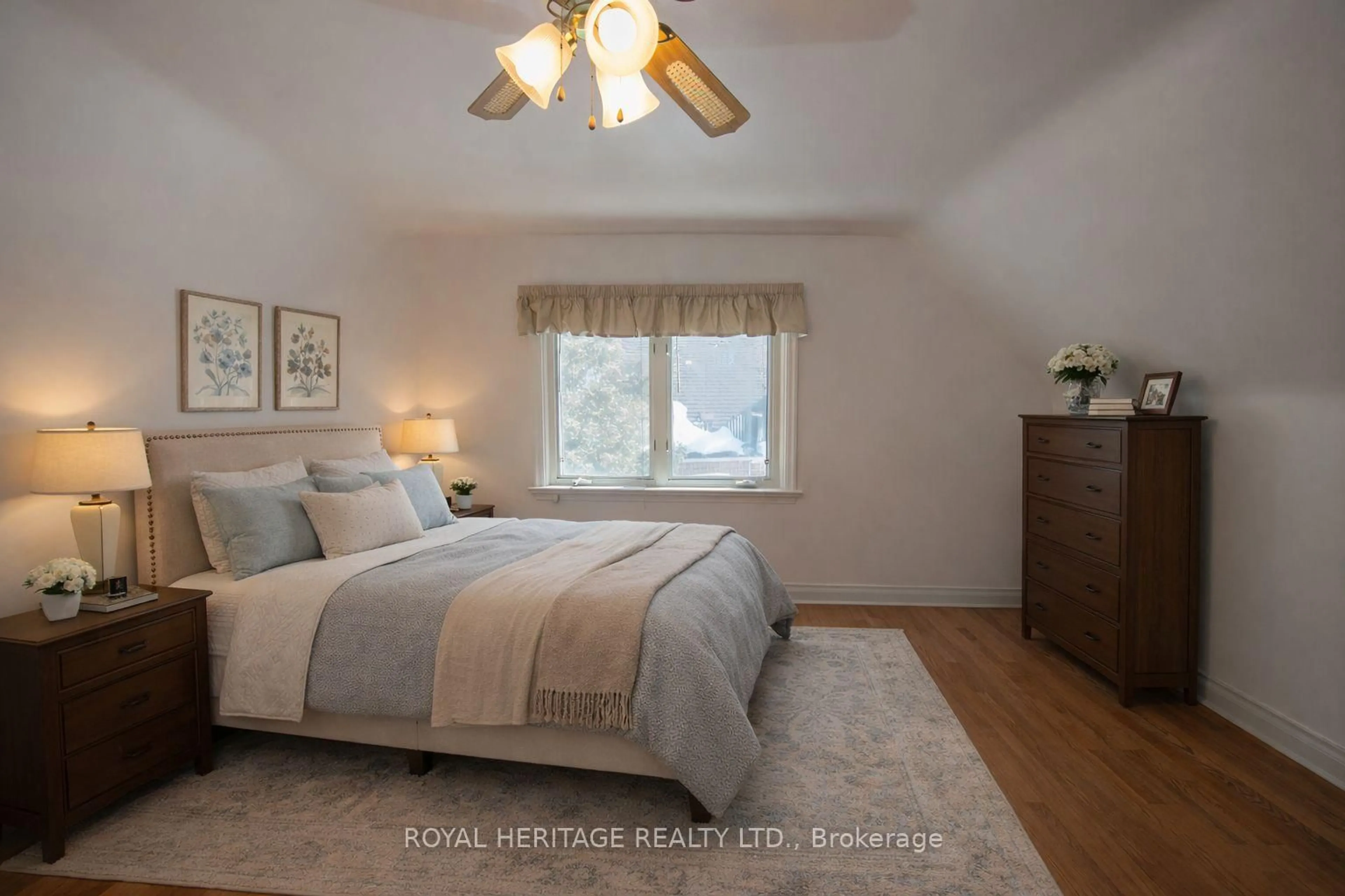 Bedroom with bed, wood/laminate floor for 17 Kingswell Cres, Toronto Ontario M1L 3E2