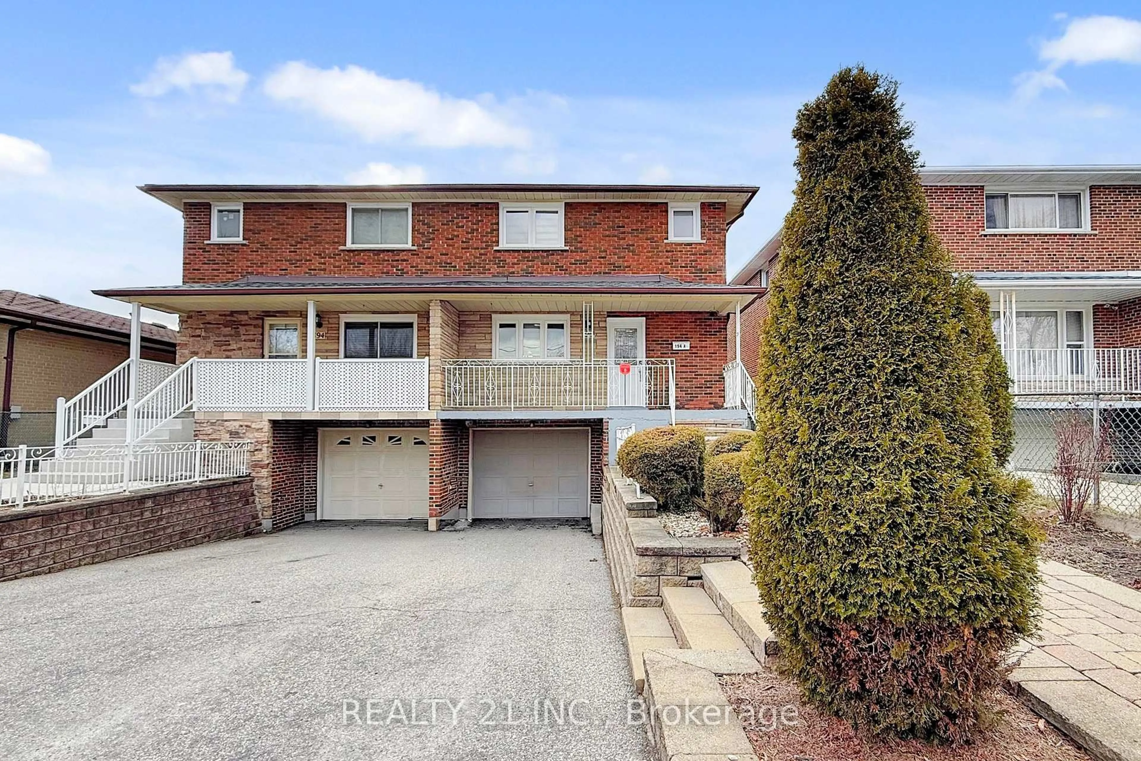 Home with brick exterior material, street for 194A Magnolia Ave, Toronto Ontario M1K 3K8