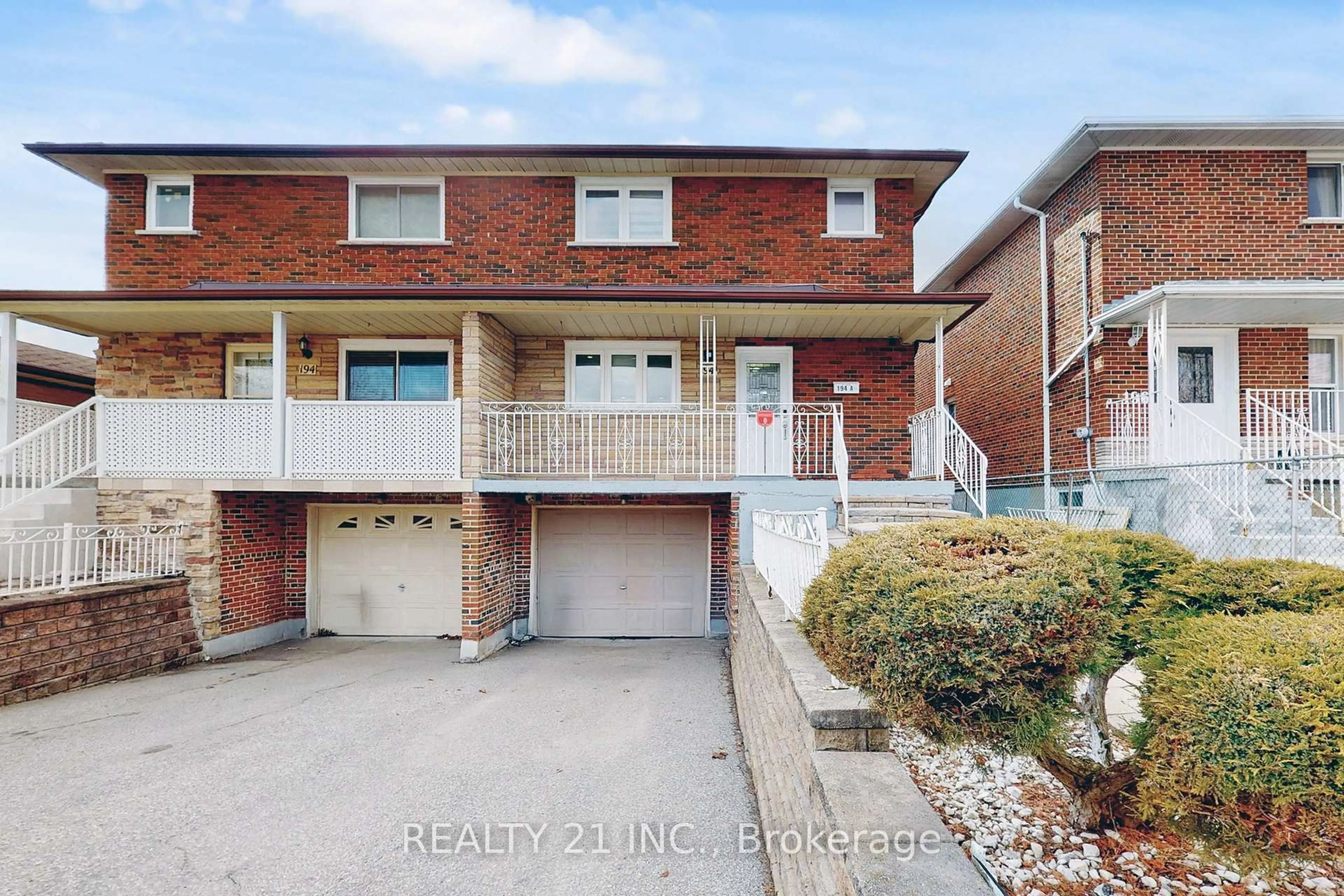 Home with brick exterior material, street for 194A Magnolia Ave, Toronto Ontario M1K 3K8