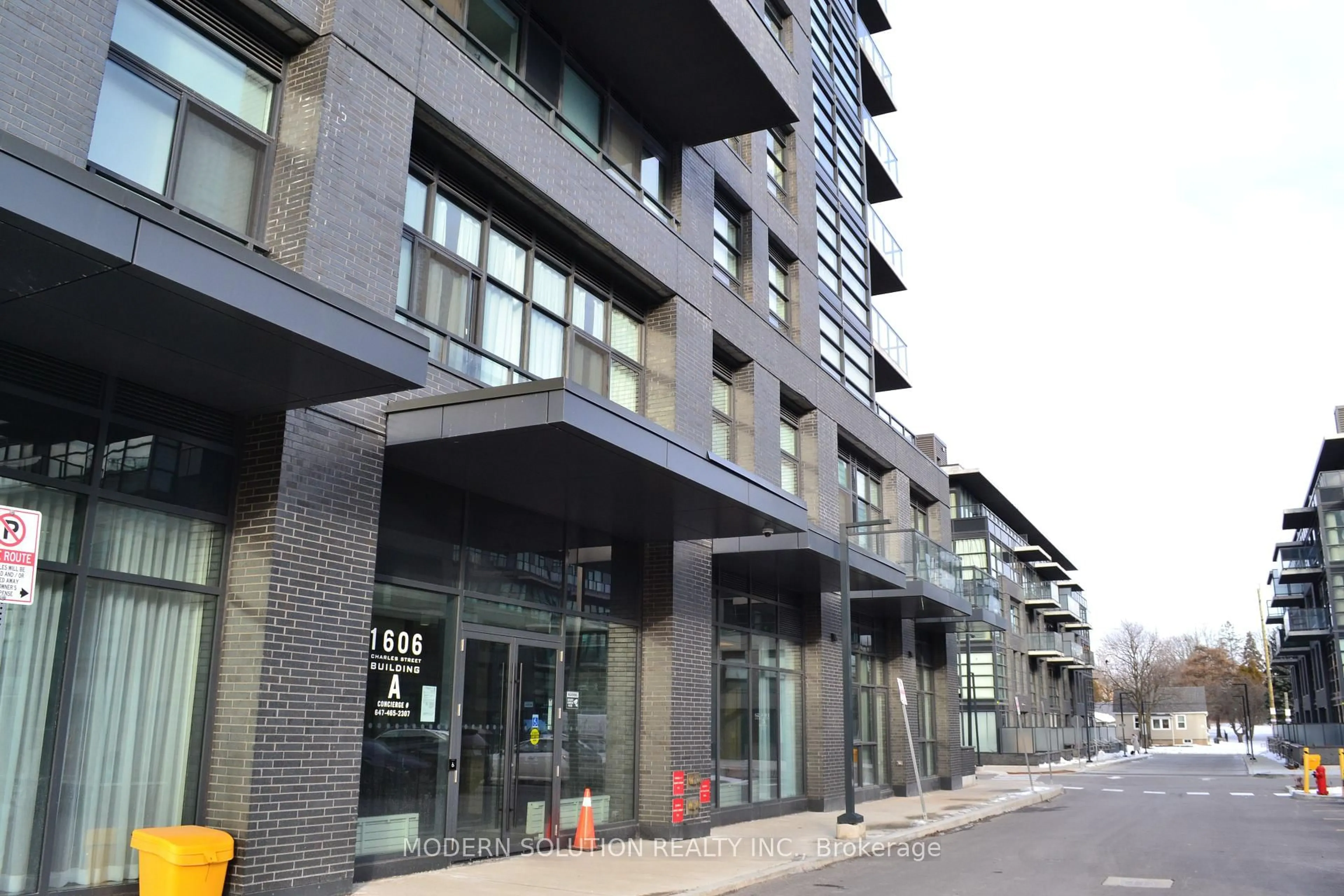 Unknown for 1606 Charles St #103, Whitby Ontario L1N 0P1