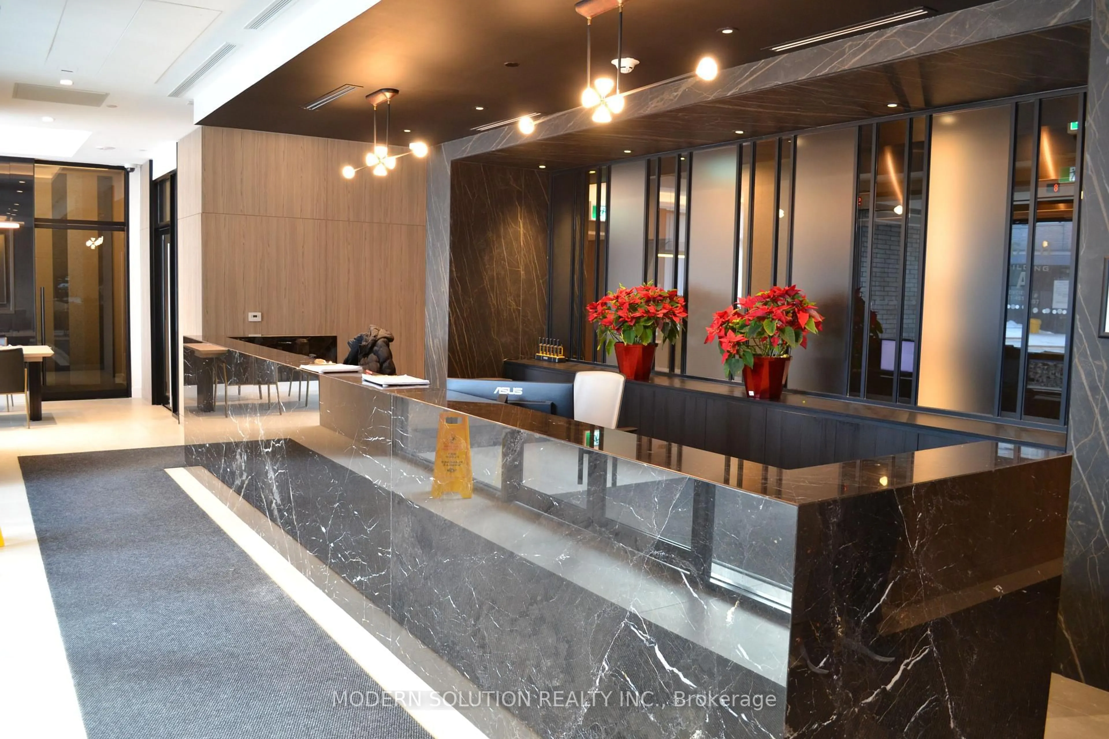 Lobby for 1606 Charles St #103, Whitby Ontario L1N 0P1