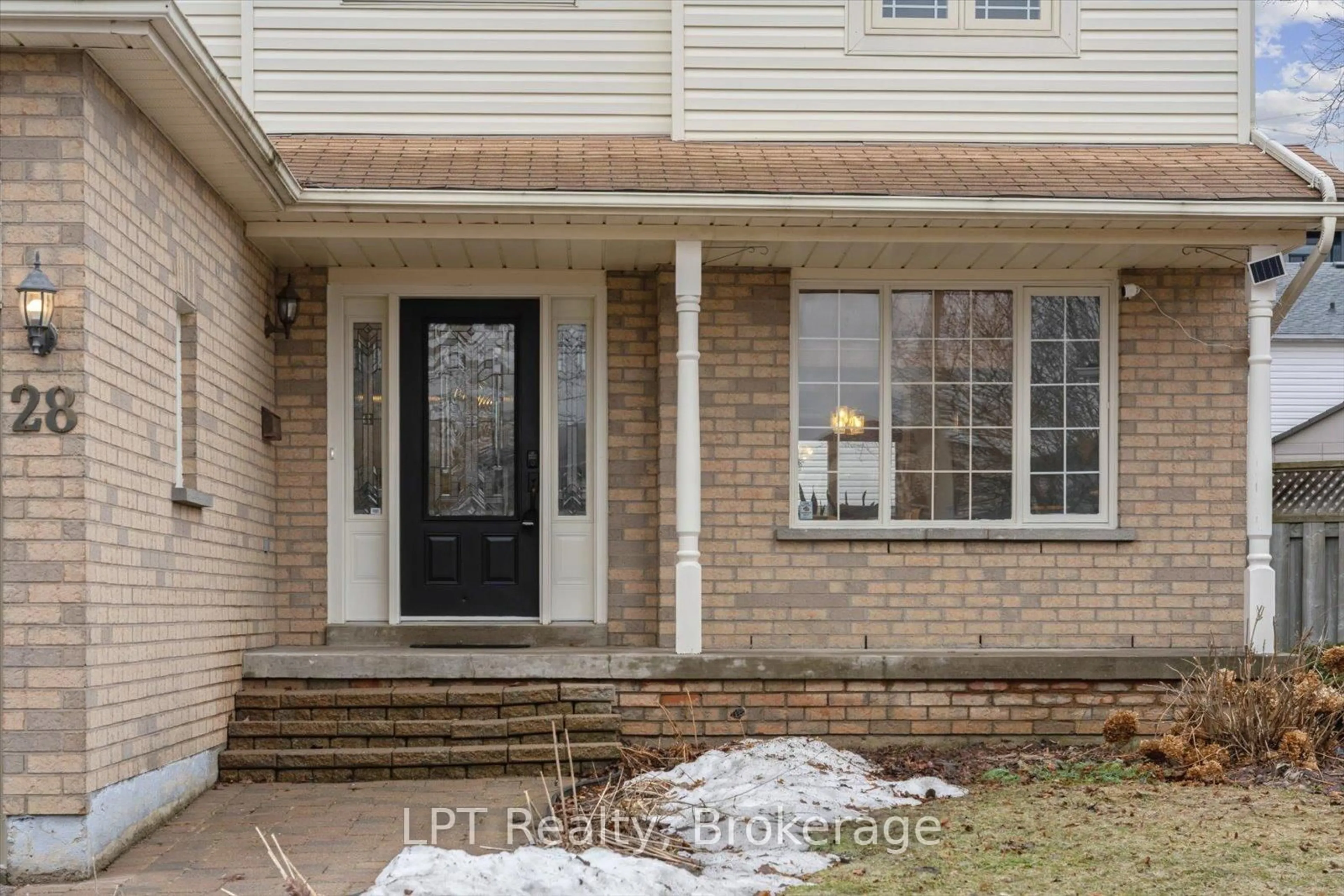 Unknown for 28 Faircomb Ave, Clarington Ontario L1E 2H3