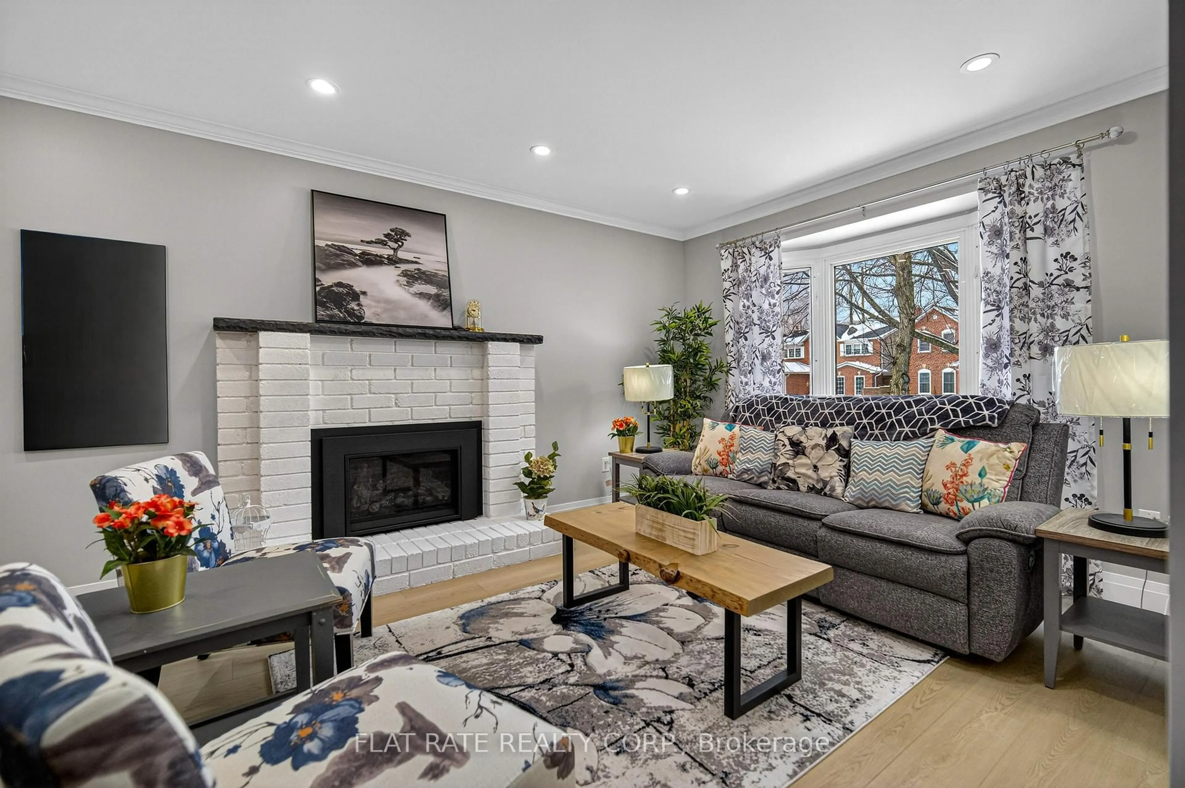 Living room with furniture, unknown for 887 Lavis Crt, Oshawa Ontario L1K 1W1