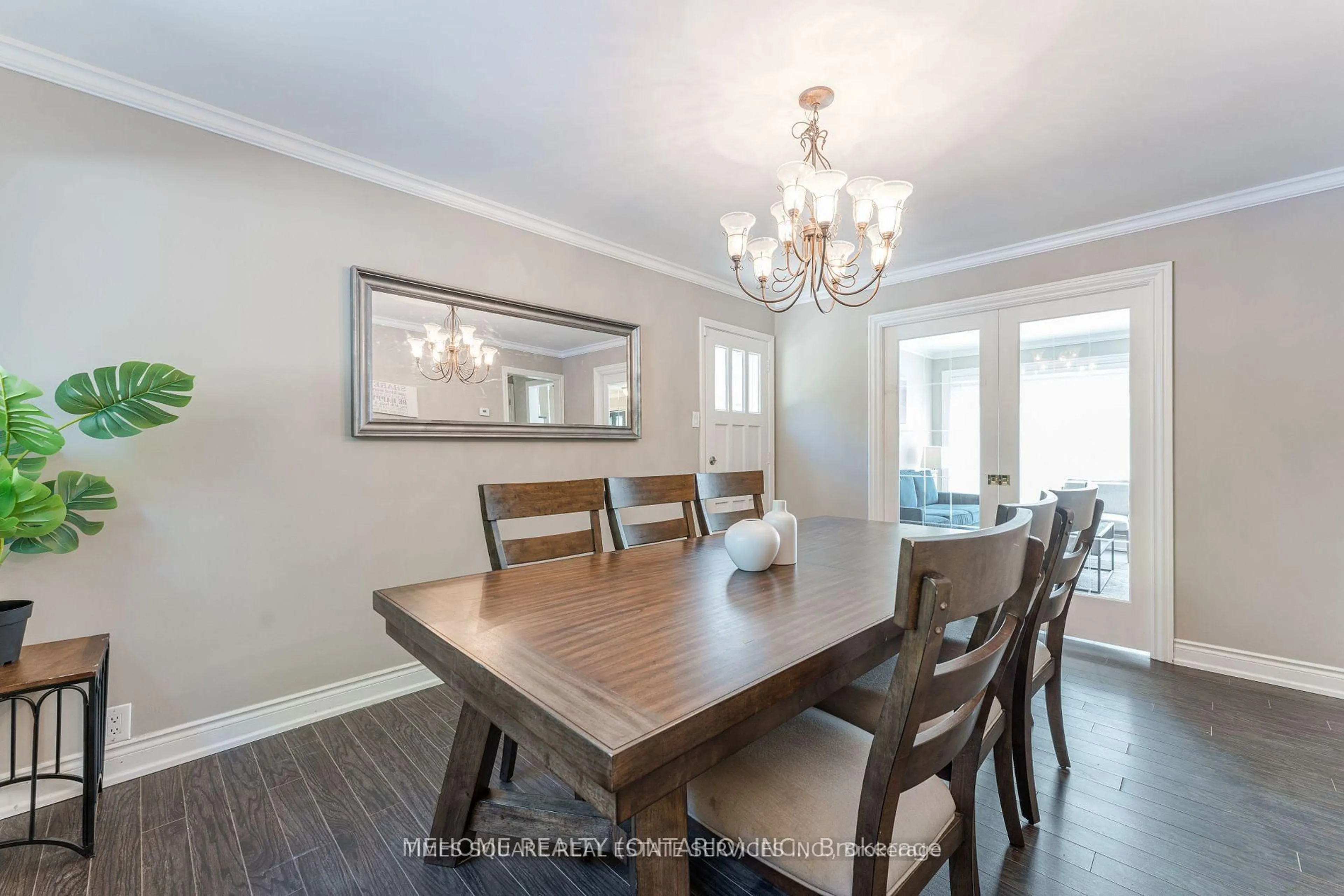 Dining room, wood/laminate floor for 16 Abbottswood Rd, Toronto Ontario M1P 3P1