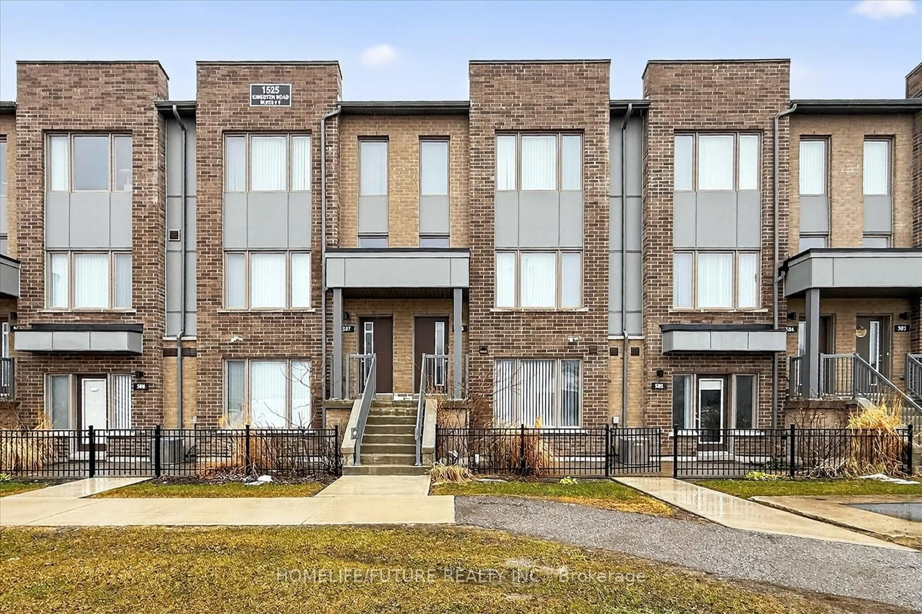 Home with brick exterior material, street for 1525 Kingston Rd #506, Pickering Ontario L1V 0E9
