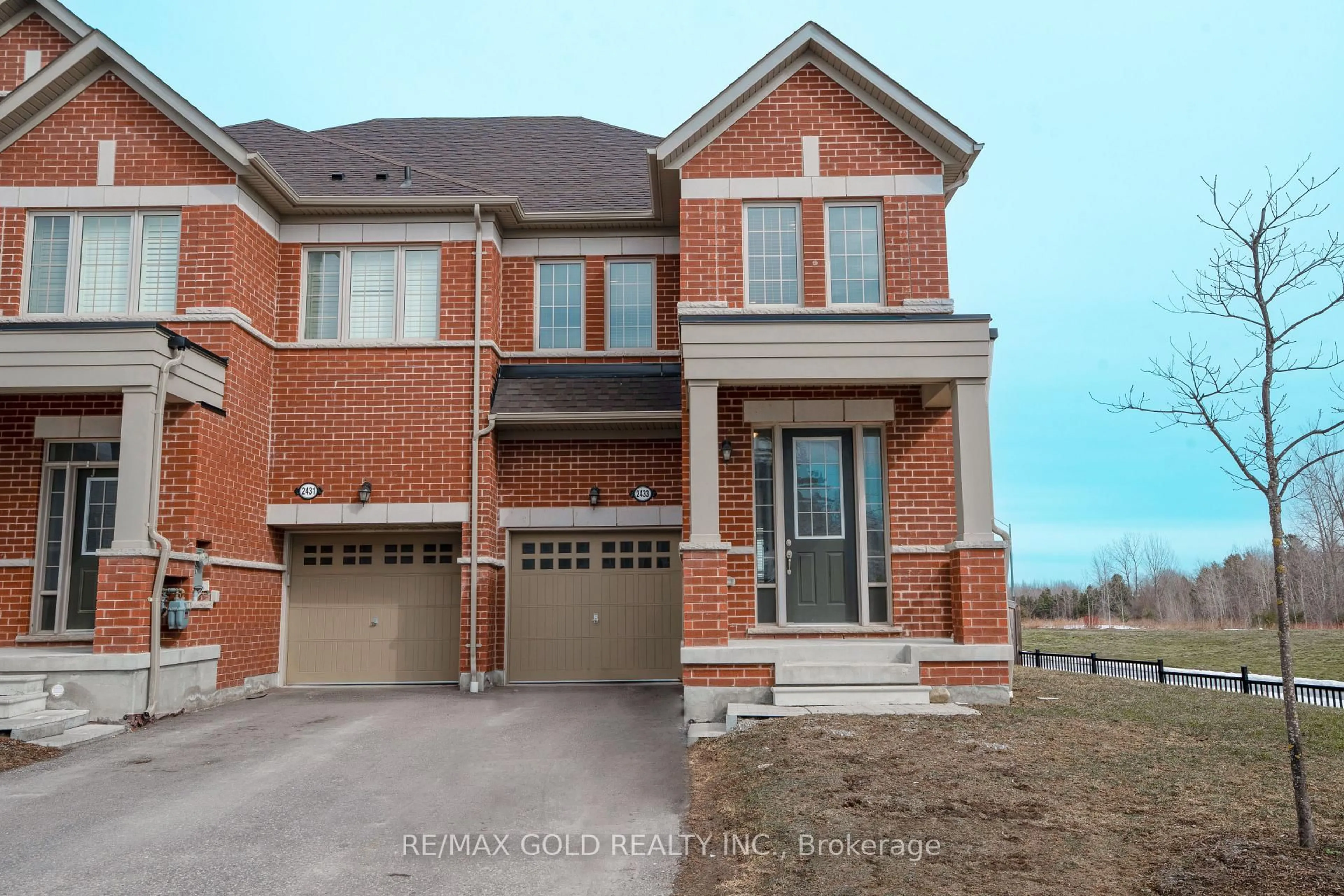 Home with brick exterior material, street for 2433 Florentine Pl, Pickering Ontario L1X 0H1