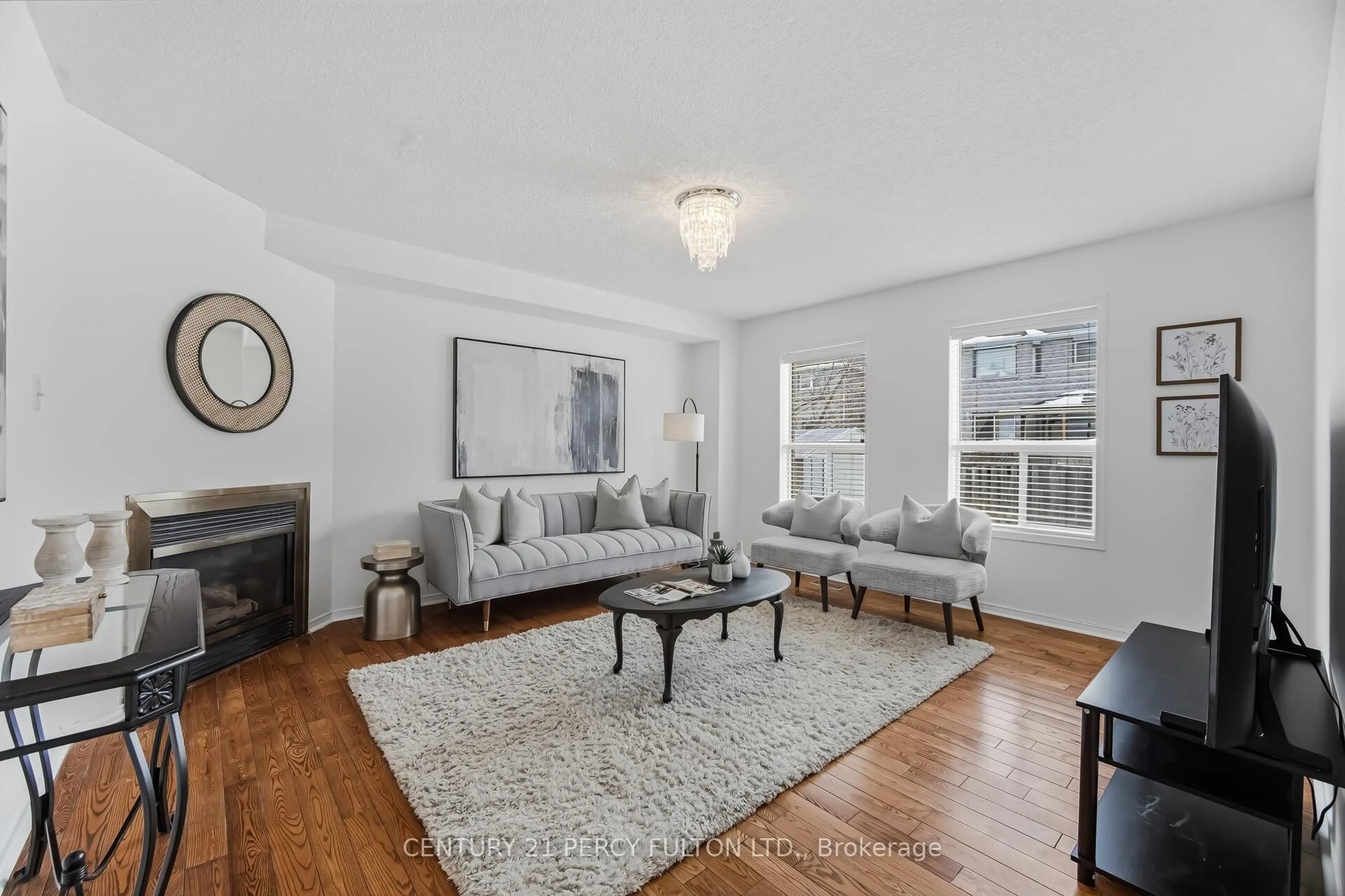 Living room with furniture, unknown for 1581 Oakburn St, Pickering Ontario L1V 6M9