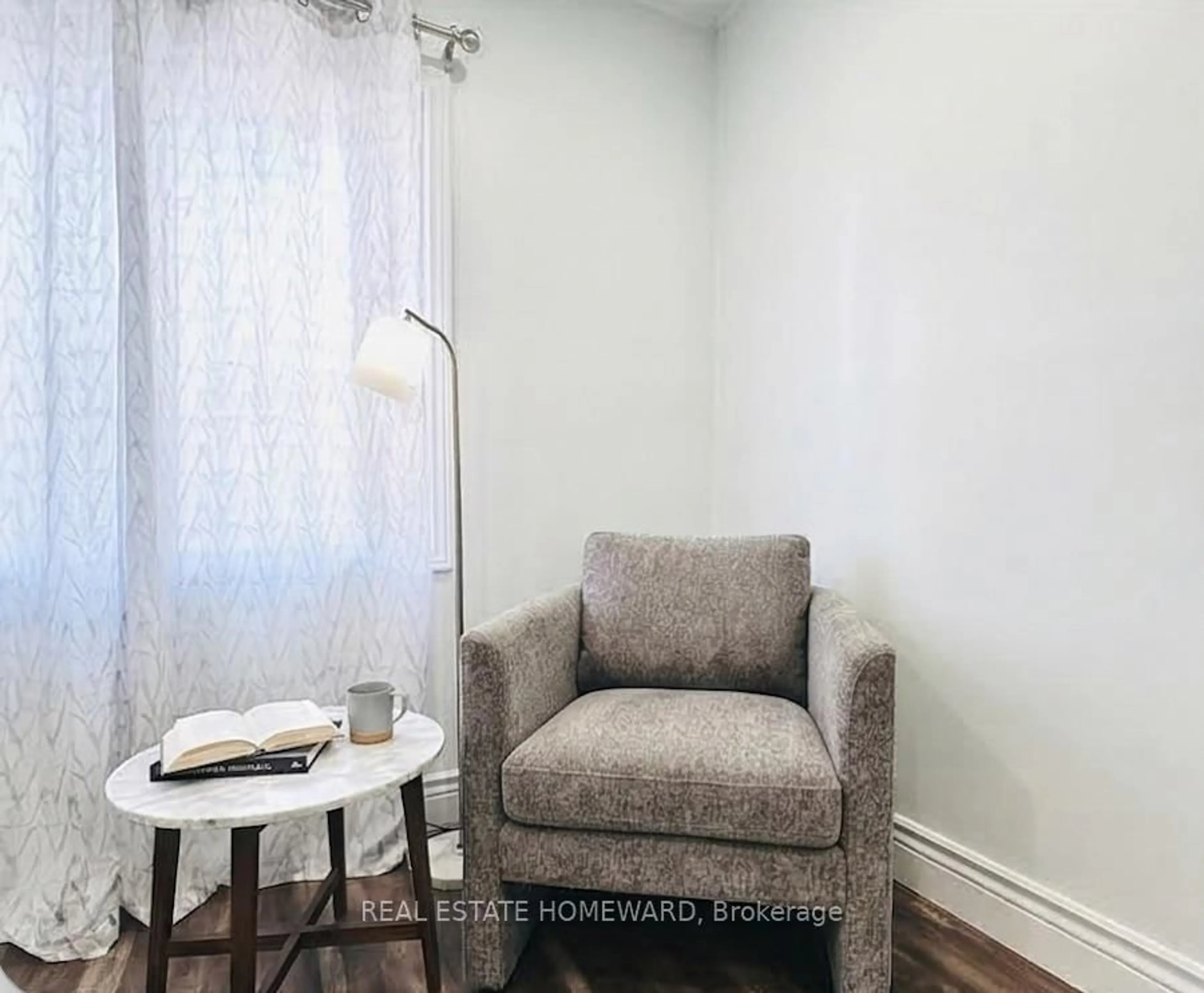 A pic of a room for 13 Pine St, Ajax Ontario L1S 1X8