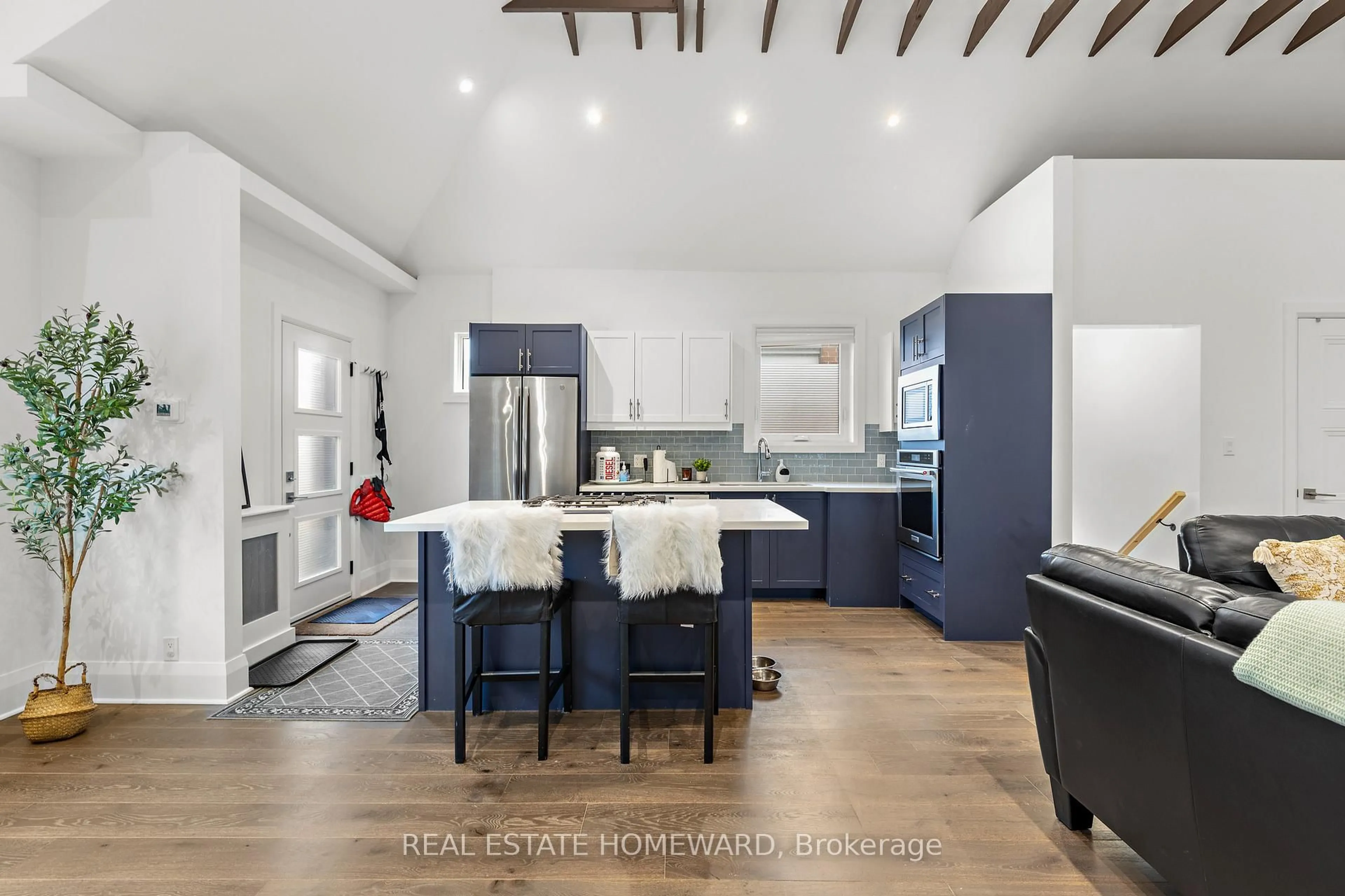 Open concept kitchen, unknown for 14 Bracebridge Ave, Toronto Ontario M4C 2X7