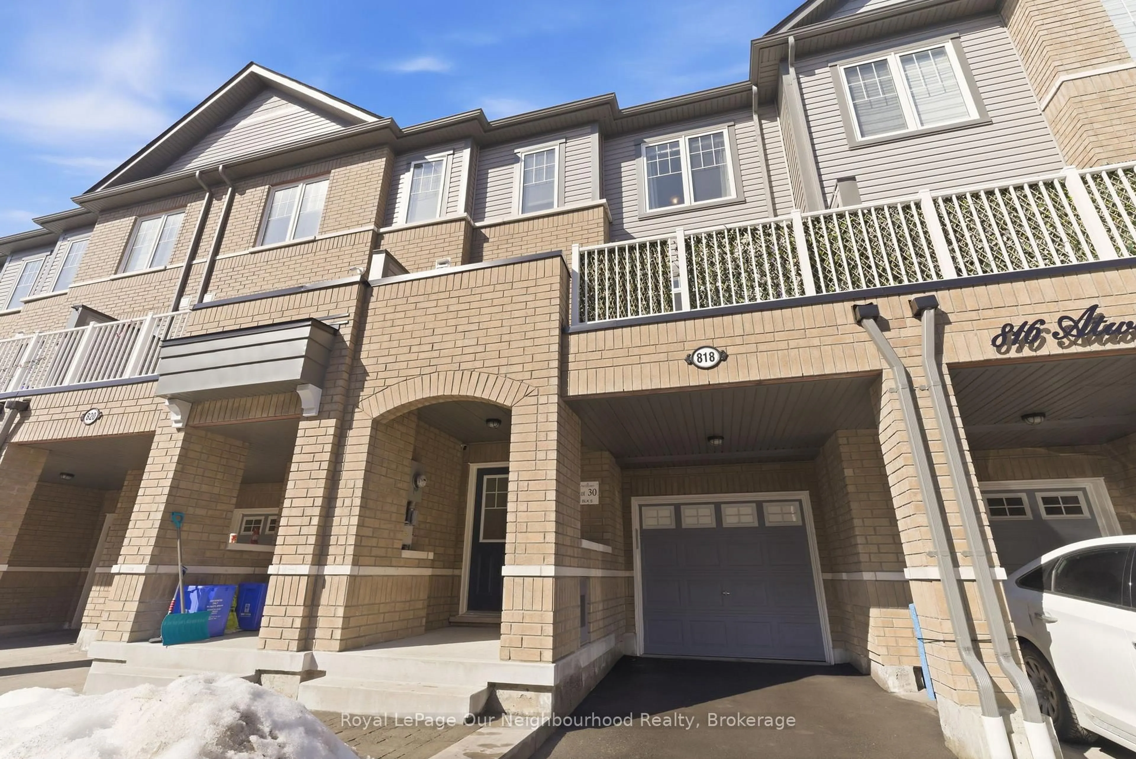 Unknown for 818 Atwater Path, Oshawa Ontario L1J 0E8