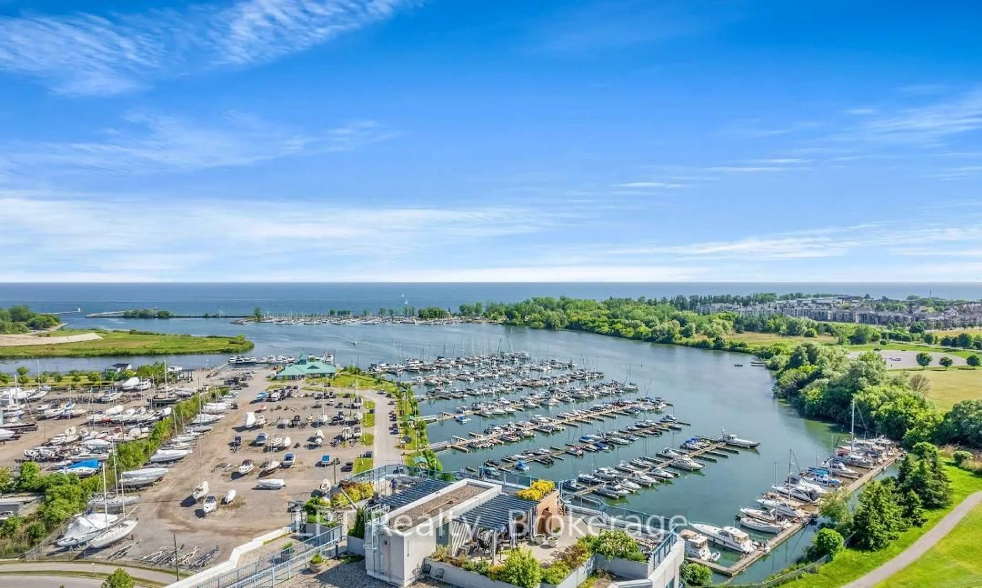 A pic from outside/outdoor area/front of a property/back of a property/a pic from drone, water/lake/river/ocean view for 340 Watson St #815, Whitby Ontario L1N 9G1