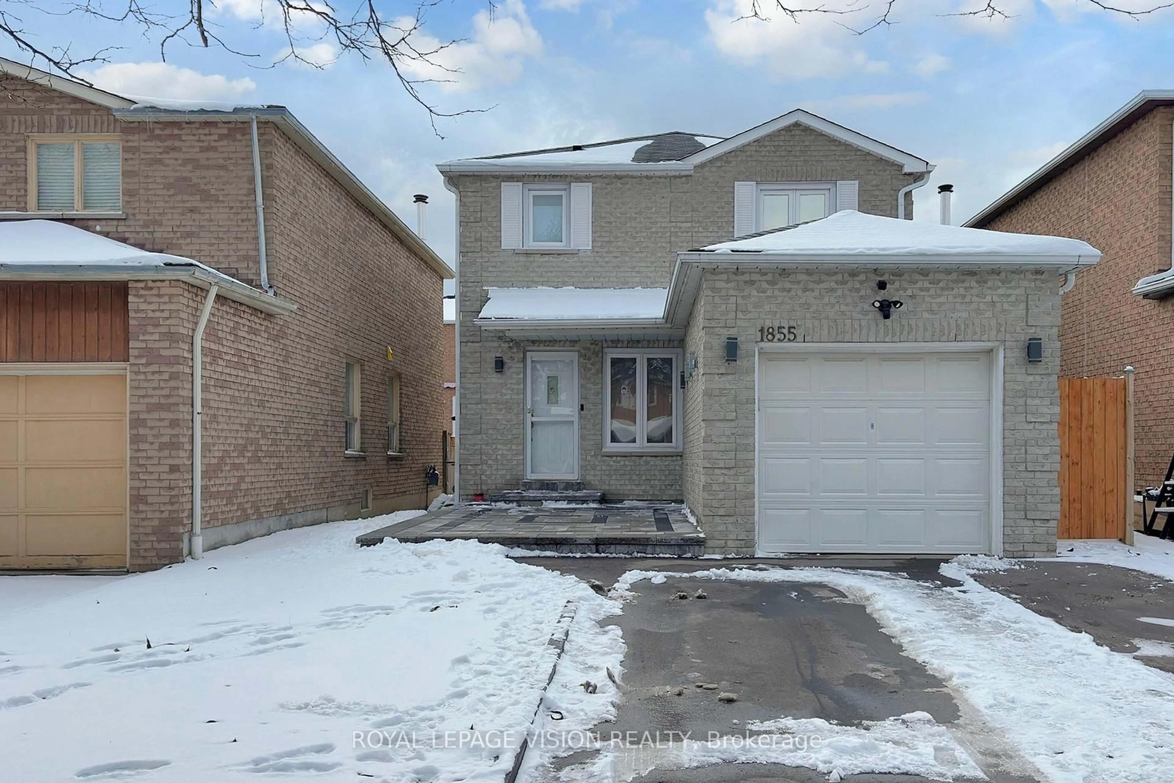 Home with brick exterior material, street for 1855 Ashford Dr, Pickering Ontario L1V 6E1