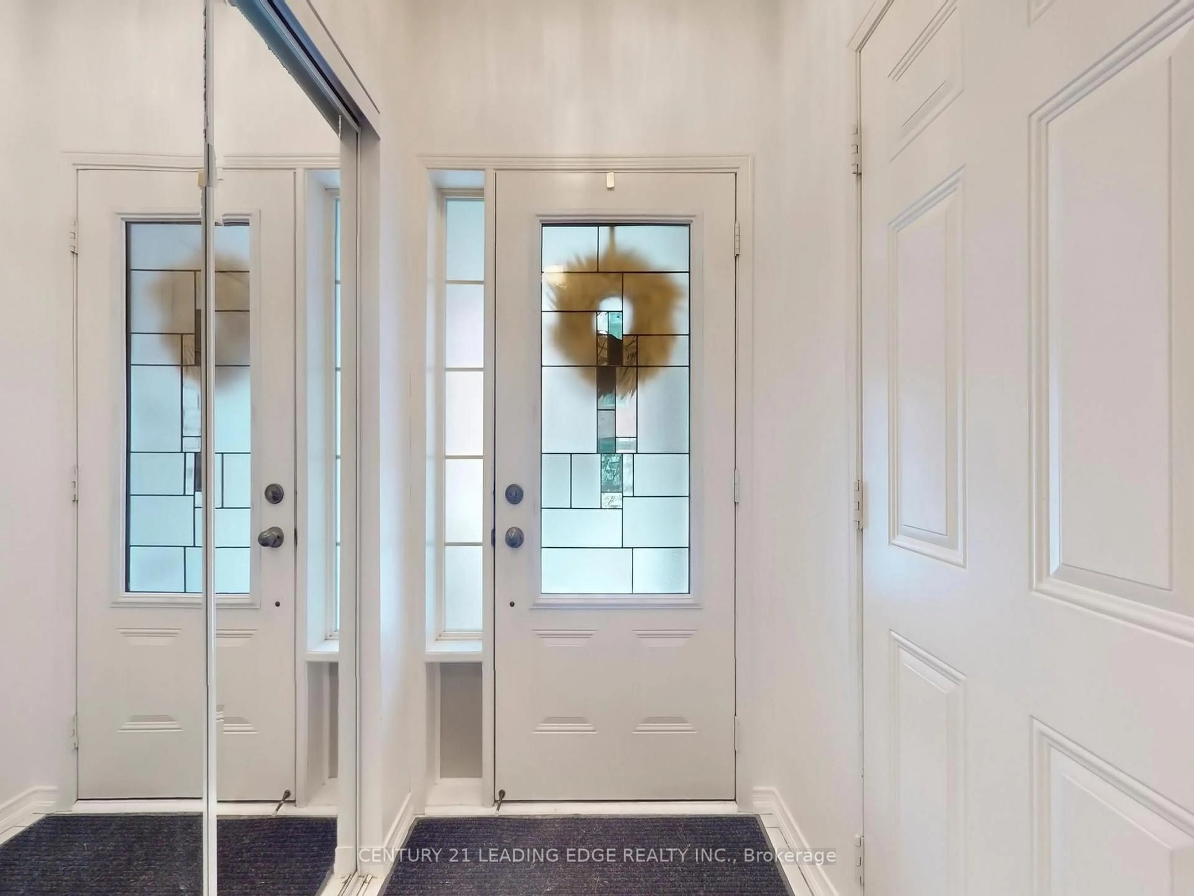 Indoor entryway for 16 SILVESTER St, Ajax Ontario L1Z 0M6