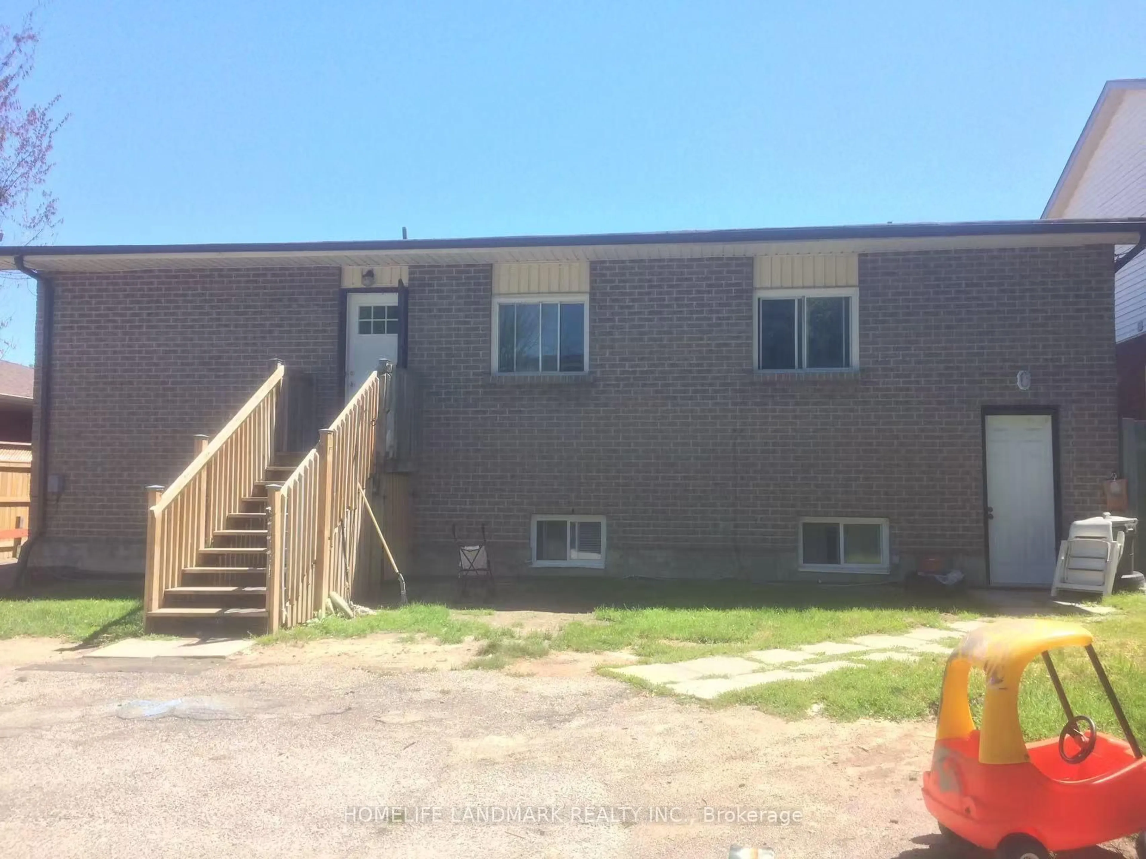 Unknown for 320 Elgin St, Oshawa Ontario L1J 2P3