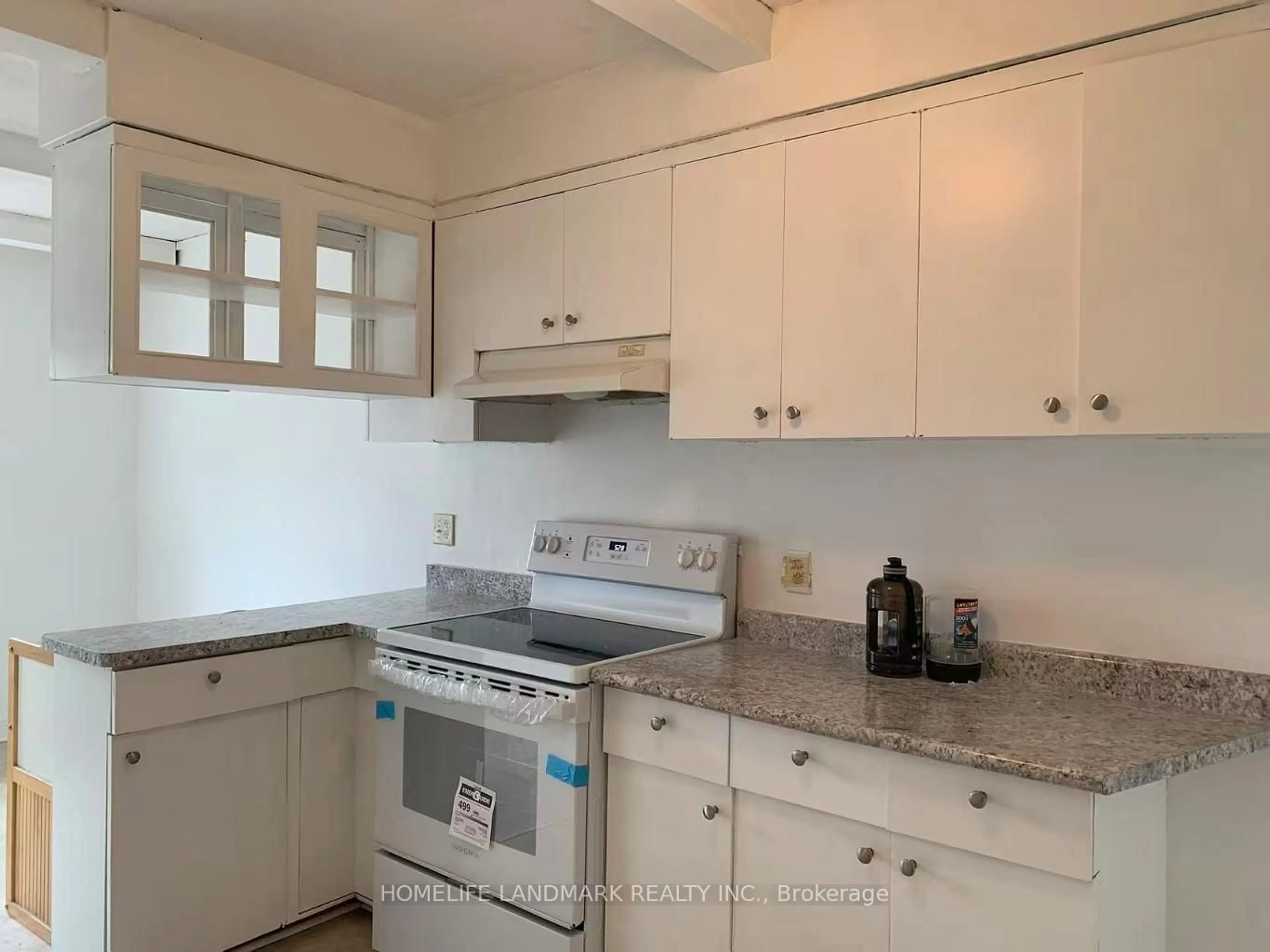 Standard kitchen, unknown for 320 Elgin St, Oshawa Ontario L1J 2P3