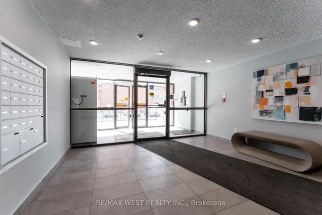 4062 Lawrence Ave #612, Toronto 2