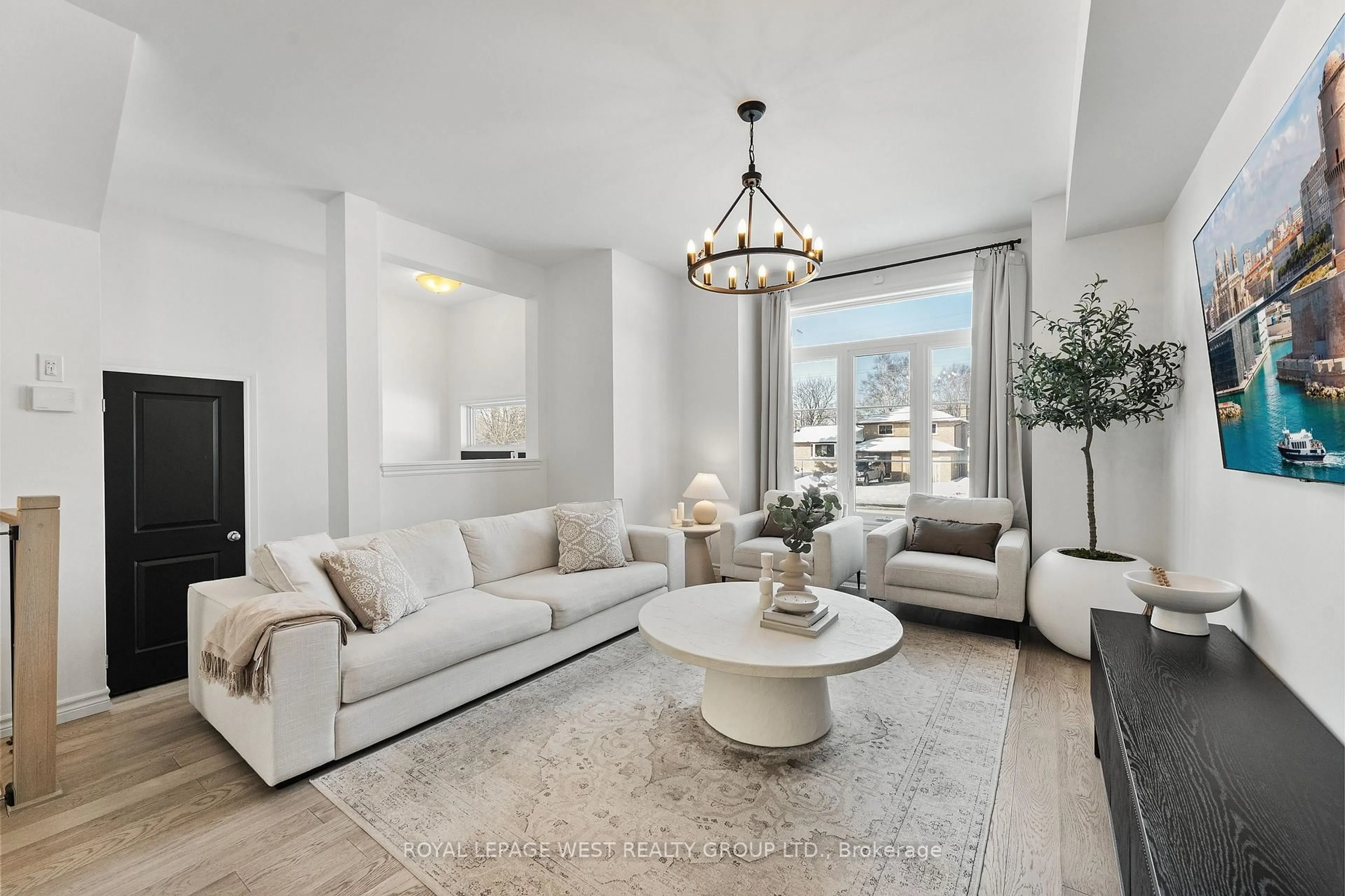 Living room with furniture, unknown for 15 Shand Lane, Scugog Ontario L9L 0C7