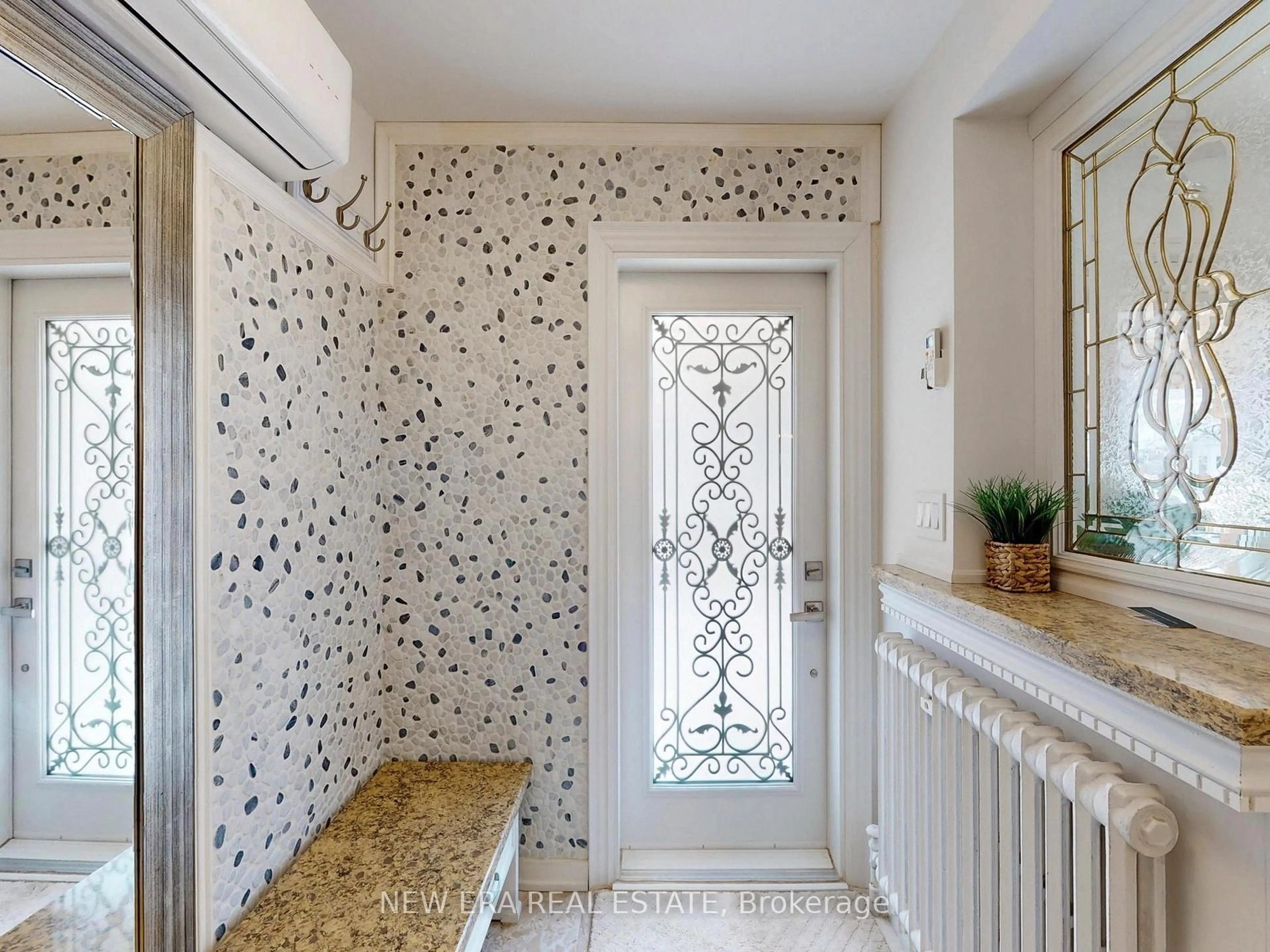 Indoor entryway for 96 Highfield Rd, Toronto Ontario M4L 2V1