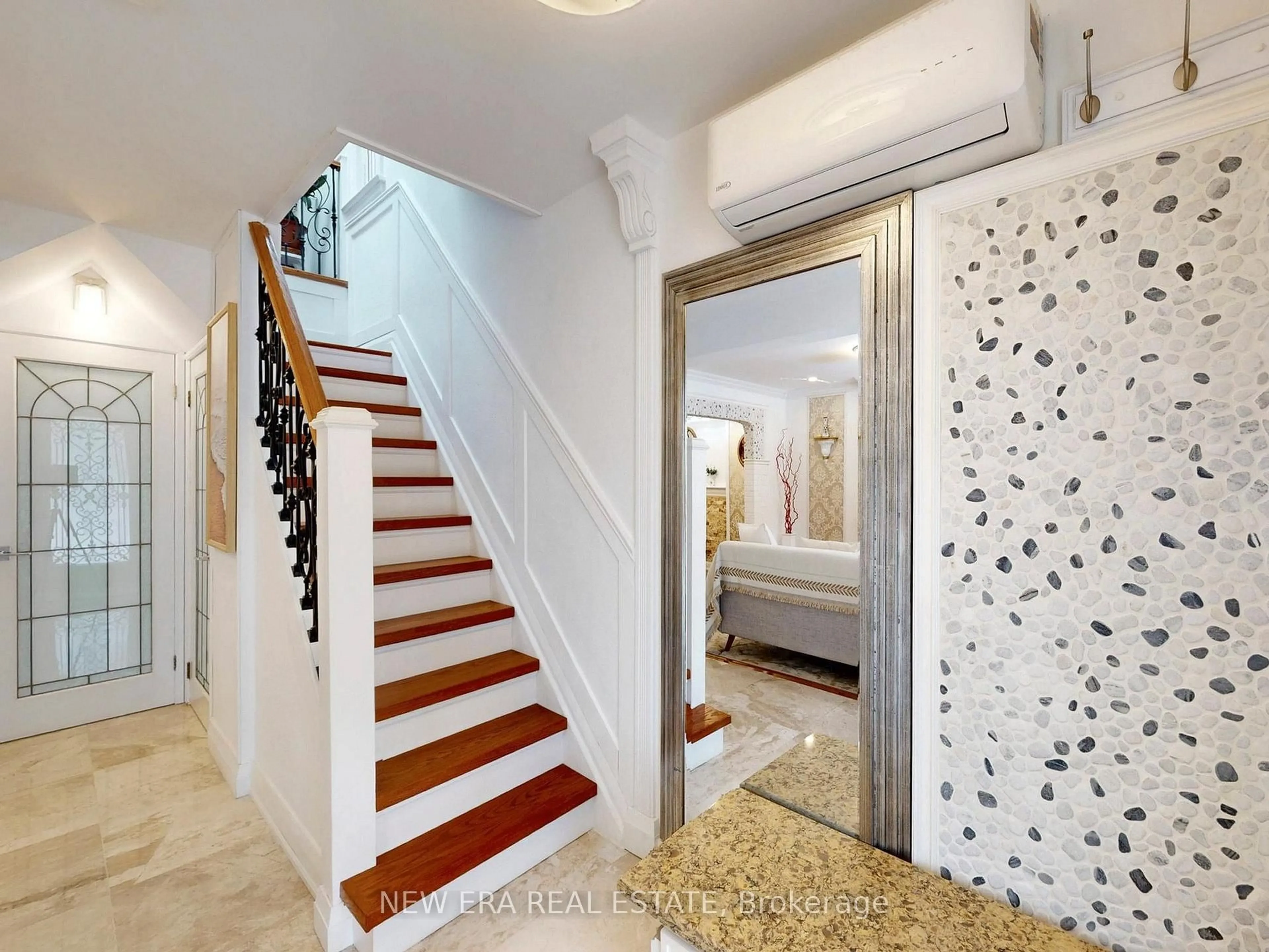 Unknown for 96 Highfield Rd, Toronto Ontario M4L 2V1